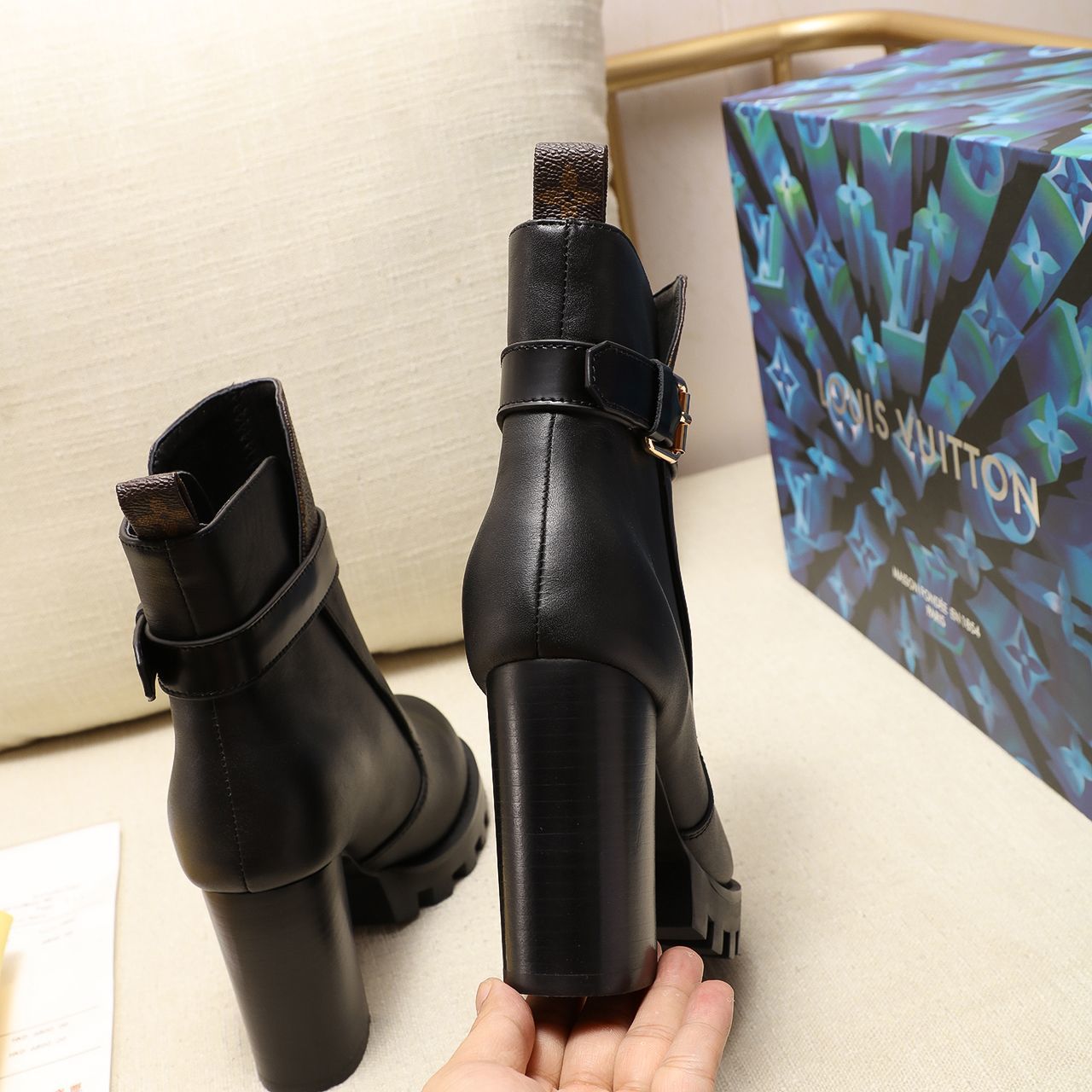 新款LOUISVUITTON2020