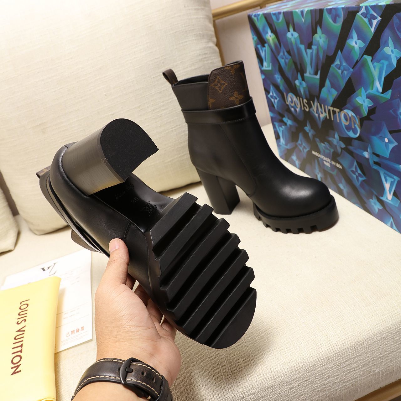 新款LOUISVUITTON2020