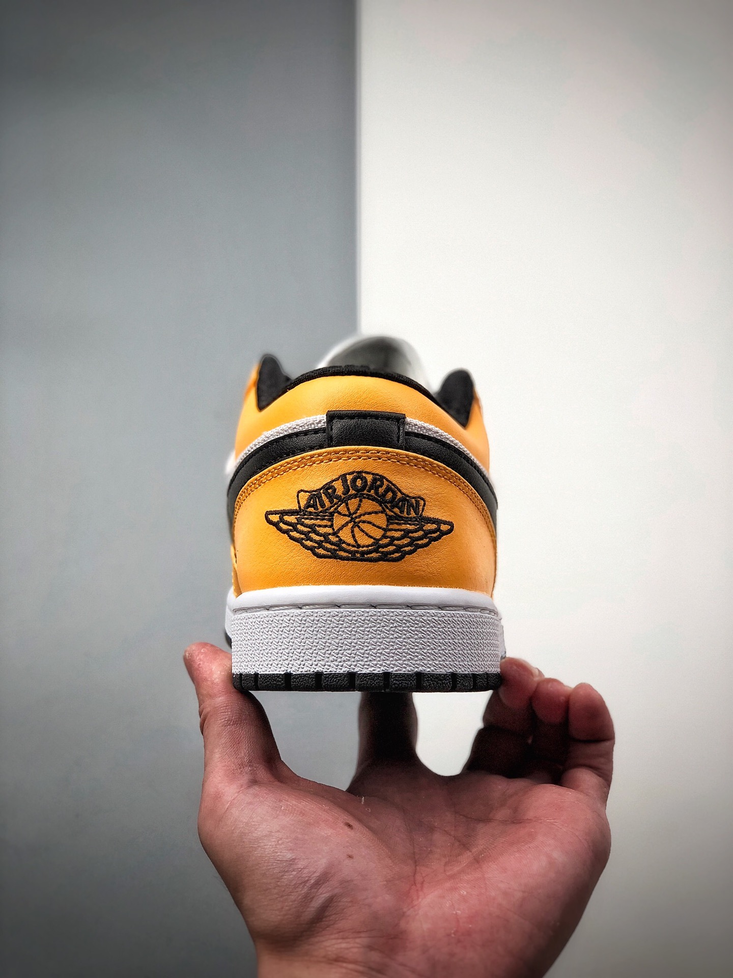 270 【PM金牌】Air Jordan 1 Low AJ1低帮 货号：CZ4776-107