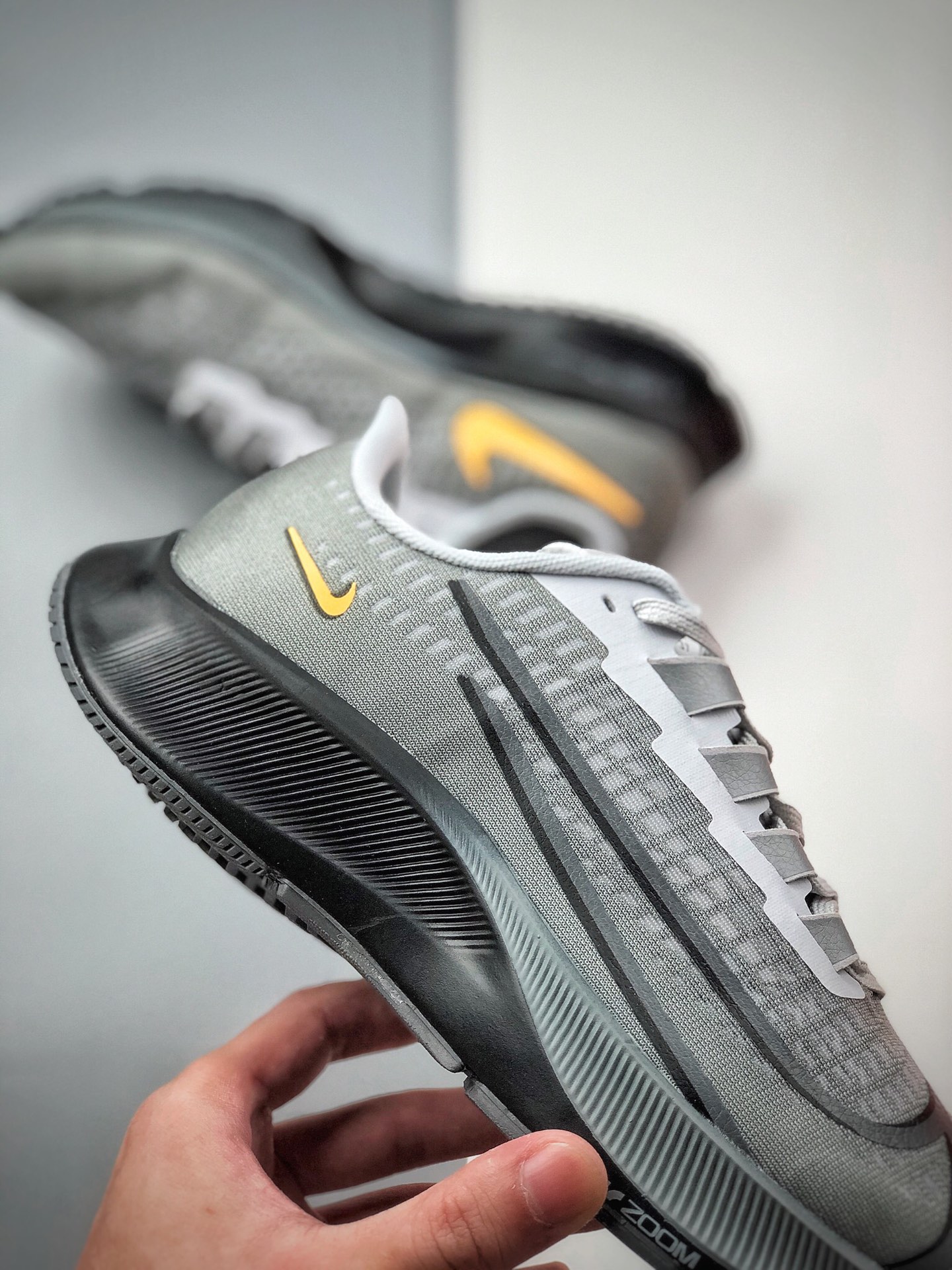 200 公司级耐克NIKE Zoom Pegasus 37 登月37代  透气缓震疾速跑鞋 DA4662-001