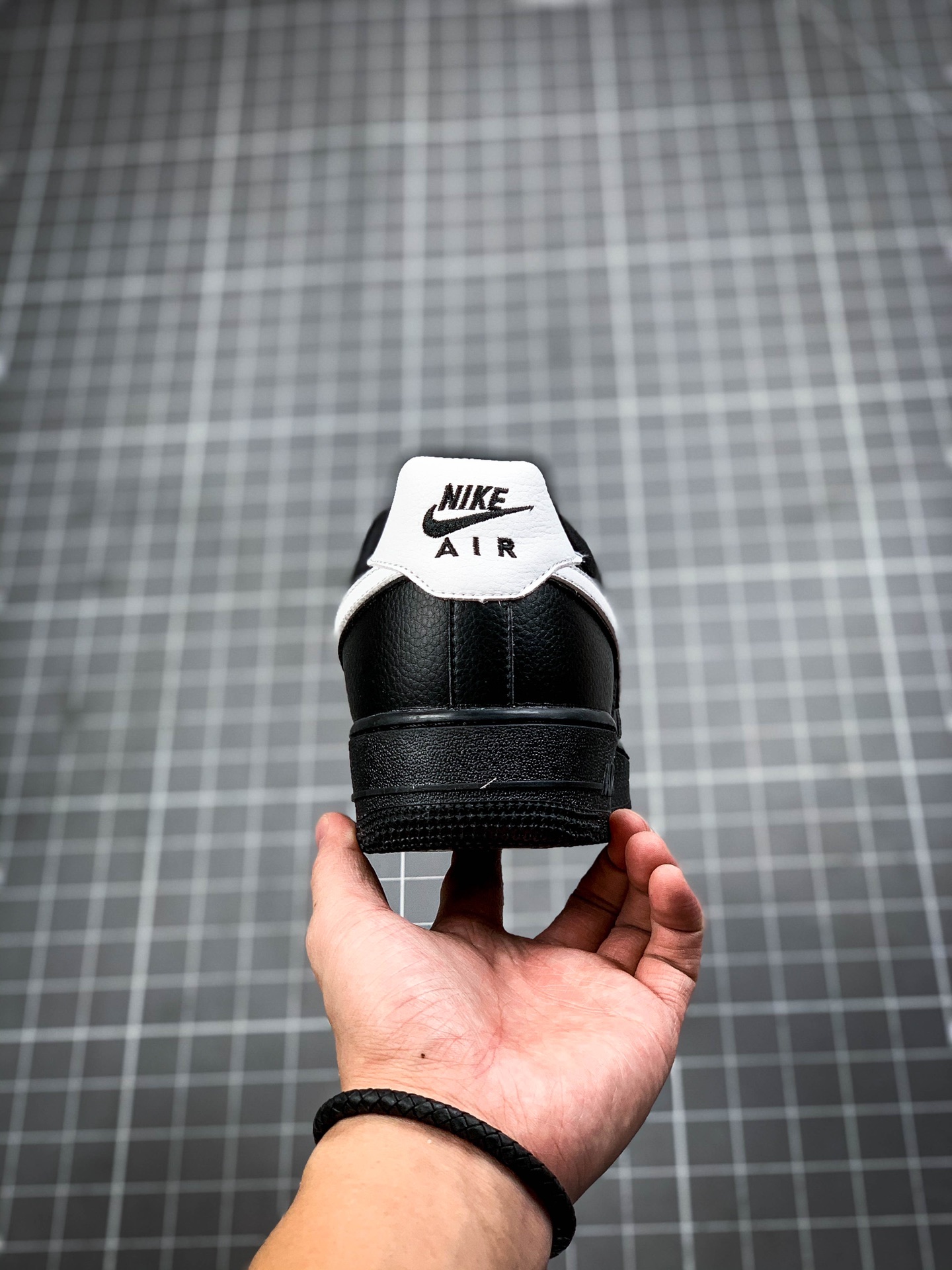 170 耐克Nike Air Force 1 Low Retro QS  ”FRIDAY” 空军一号低帮休闲运动板鞋  货号：CQ0492-001