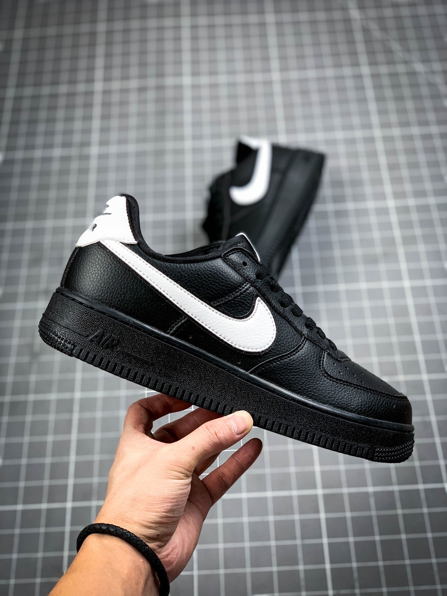 170 耐克Nike Air Force 1 Low Retro QS  ”FRIDAY” 空军一号低帮休闲运动板鞋  货号：CQ0492-001
