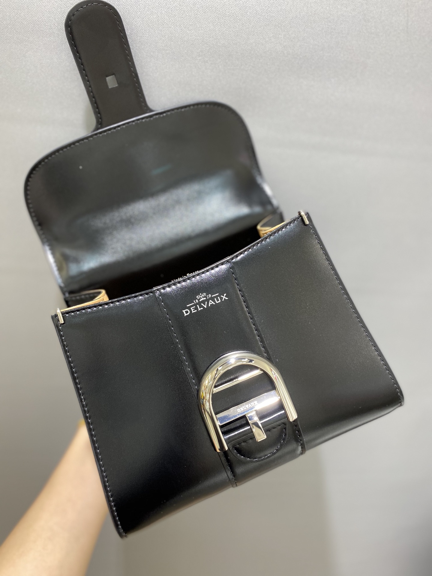 黑色银扣比利时皇家御用品牌顶级原单Delvaux新版双环brillantbox皮现货️小羊皮内里配套可调