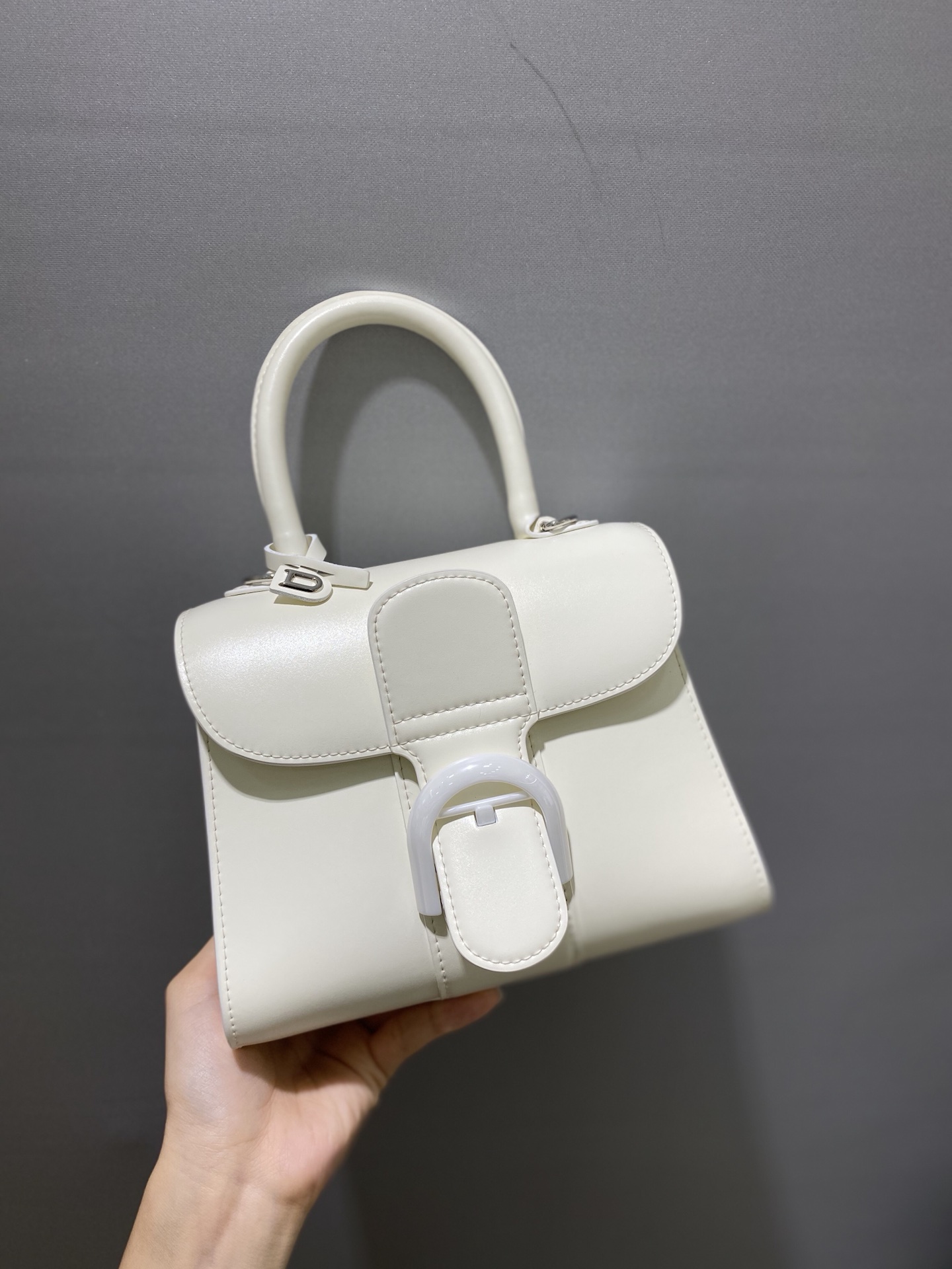 [Delvaux Women