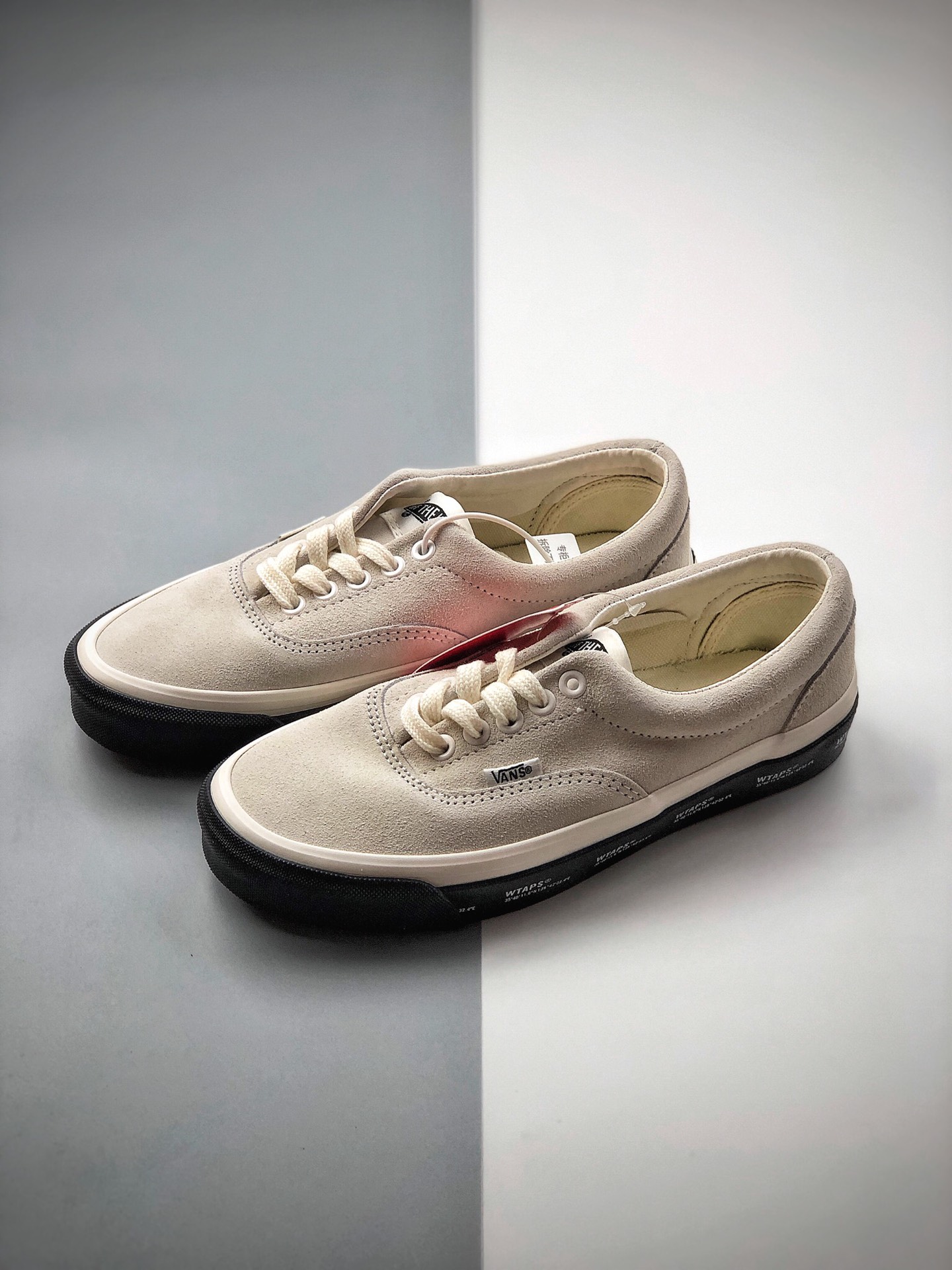 150  Vault by Vans x WTAPS OId Skool联名系列灰色鞋款回归