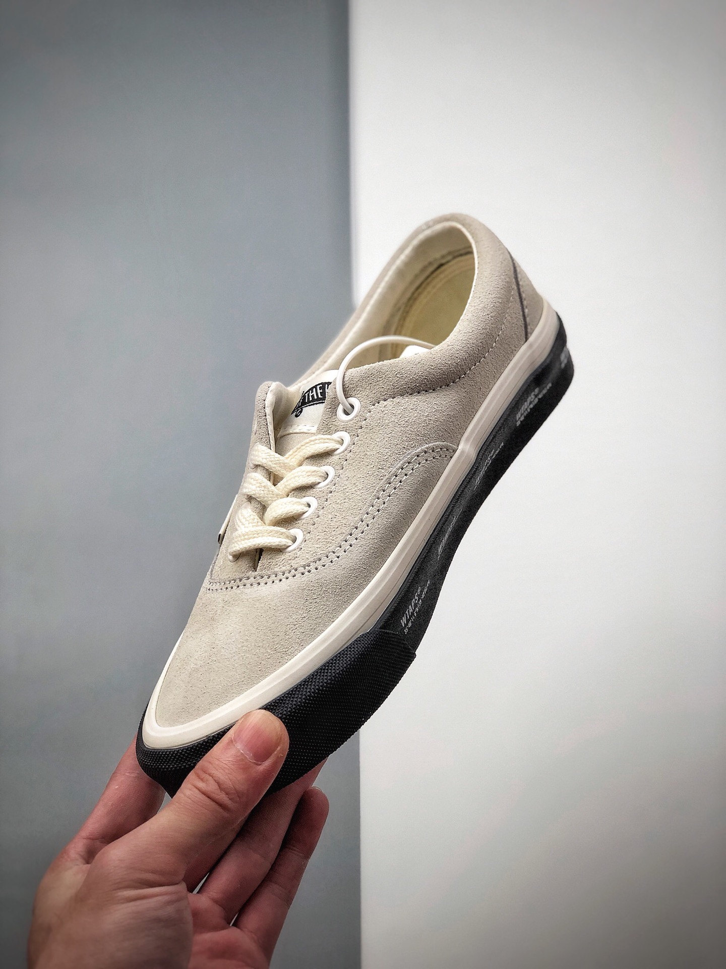 150  Vault by Vans x WTAPS OId Skool联名系列灰色鞋款回归