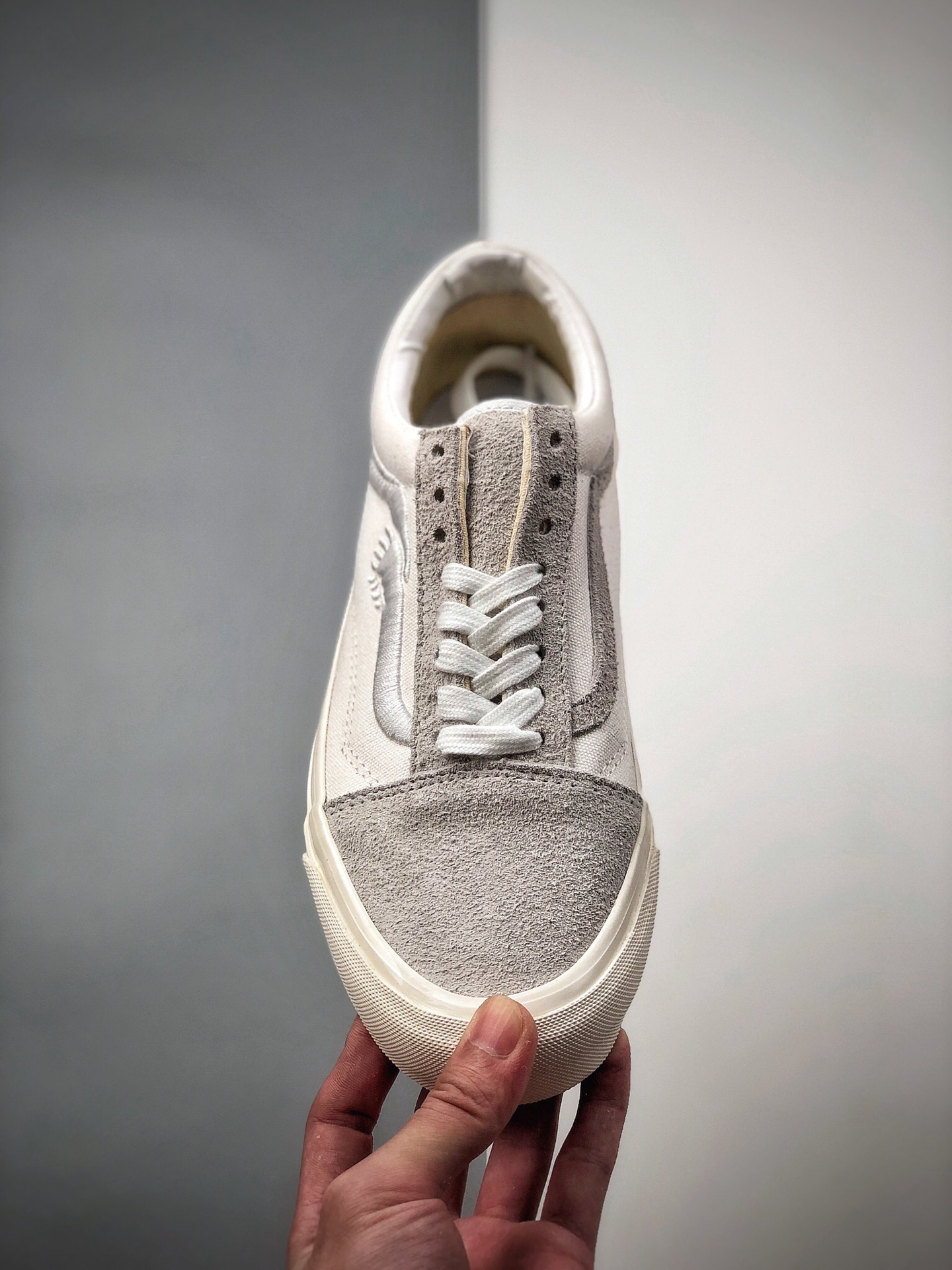 150 万斯 Vans 握手 刺绣 不对称镜像 黑色、白色  Old Skool高端支线联名LX NY03/NY04