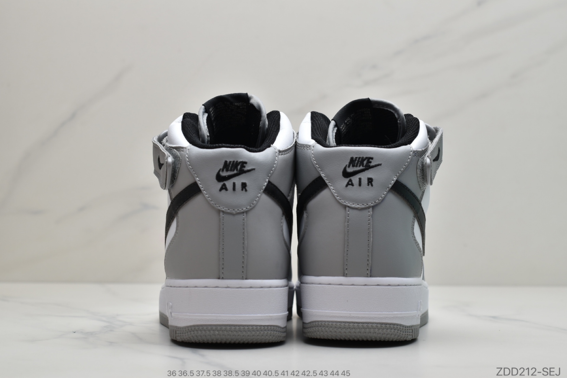 230 耐克NIKE NIKE AIR FORCE 1 07 PRM 烟灰 空军一号系列休闲运动板鞋 554724-092