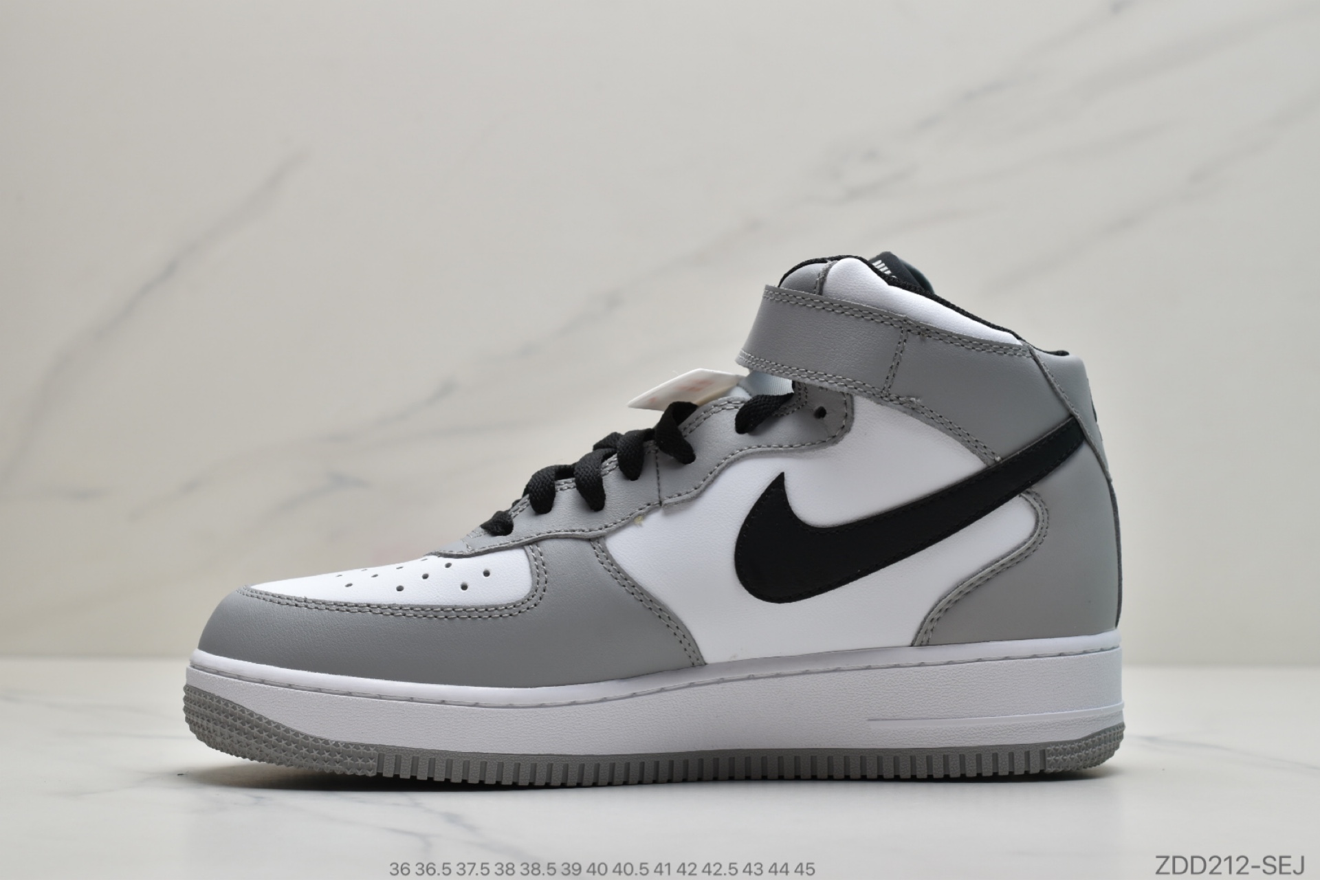 230 耐克NIKE NIKE AIR FORCE 1 07 PRM 烟灰 空军一号系列休闲运动板鞋 554724-092