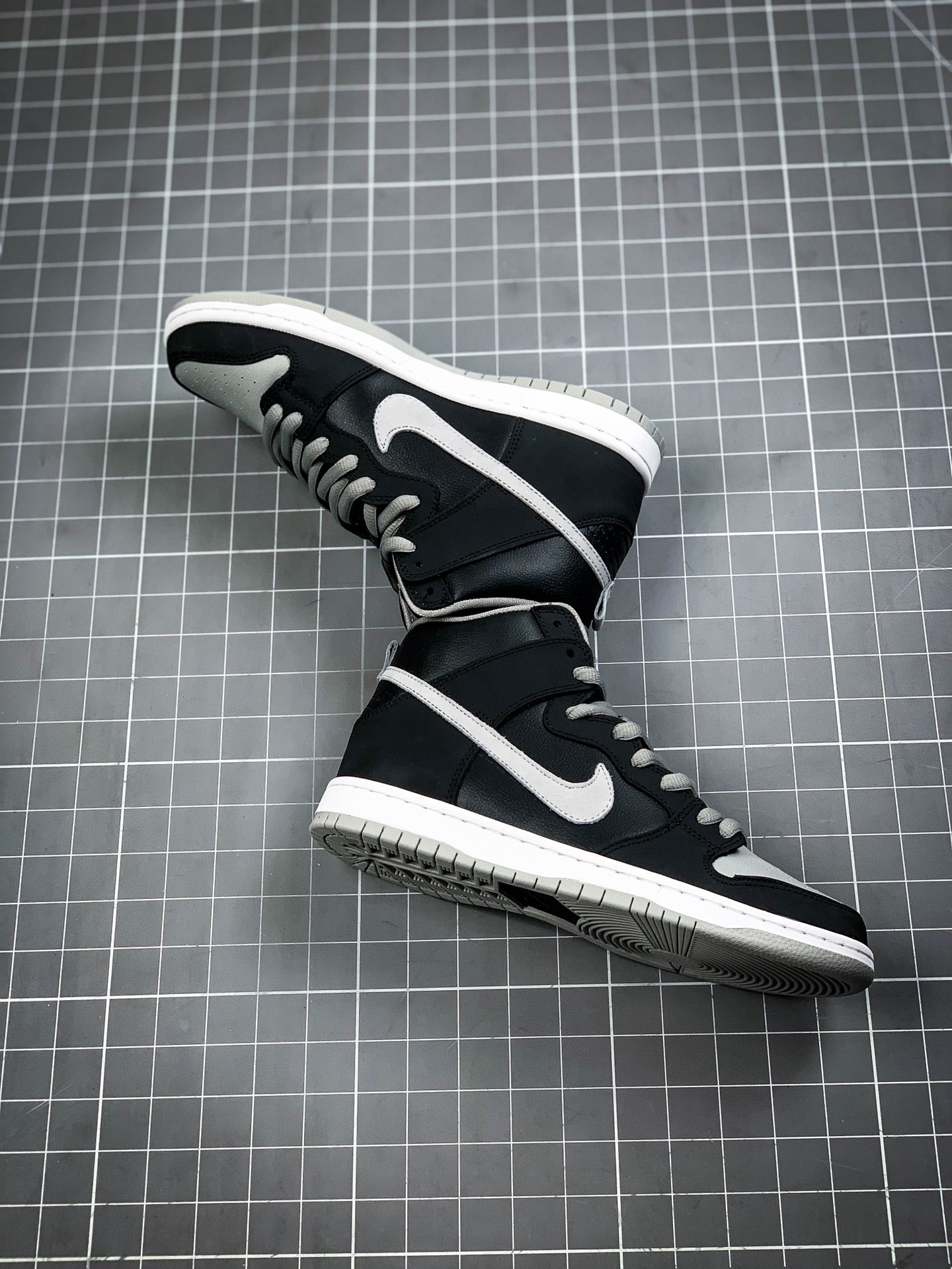 270 Nike SB Dunk Low SP High DIY客制款 高帮运动休闲板鞋 854851-067 319