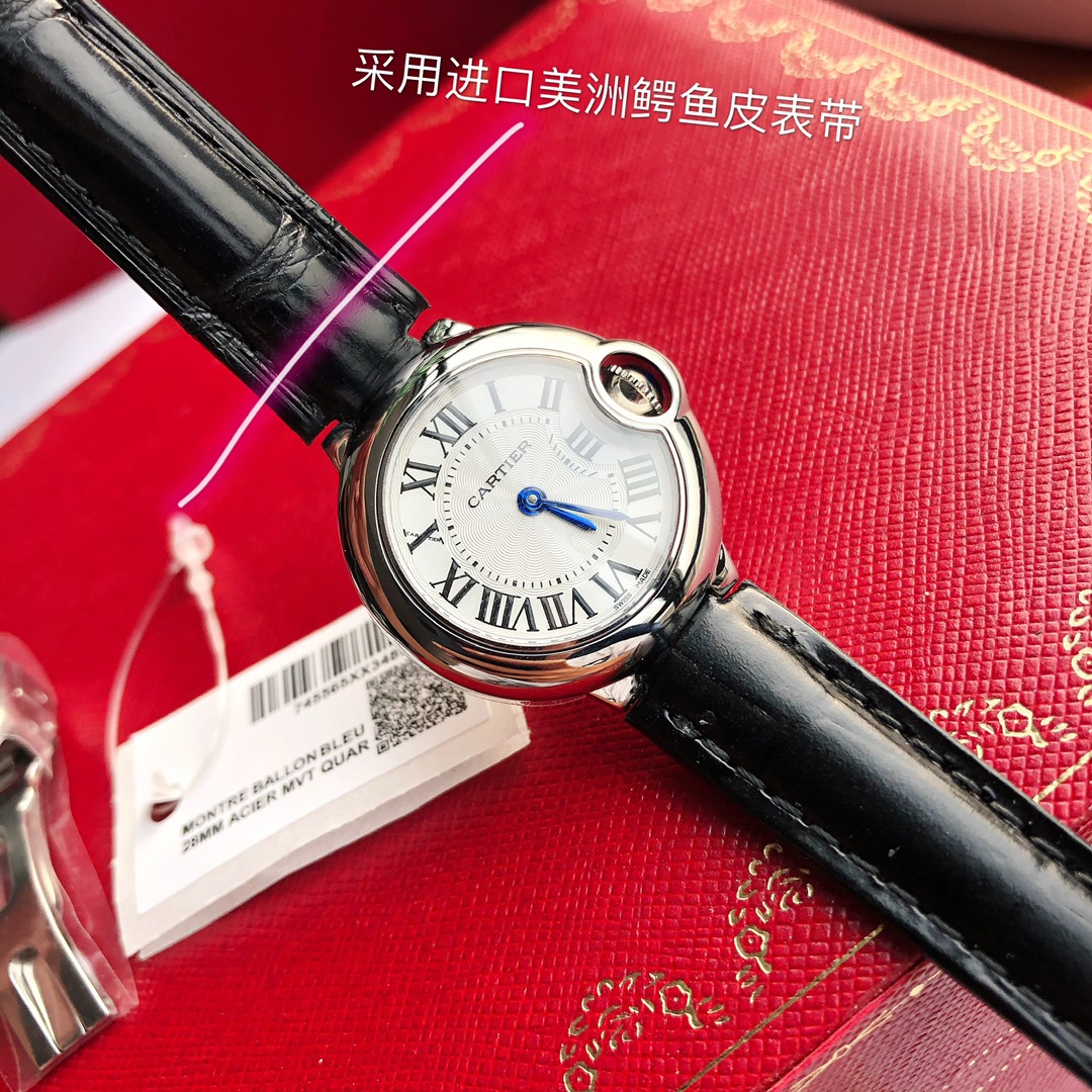 卡地亚蓝气球腕表：经典与优雅的完美结合