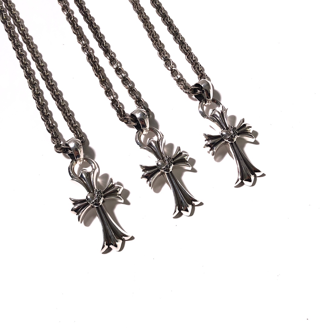 Chrome Hearts 开版 独家拍摄 (MZ)【新品上架】𝗖𝗵𝗿𝗼𝗺𝗲 𝗛𝗲𝗮𝗿𝘁𝘀 克罗心桃心 十字架项链