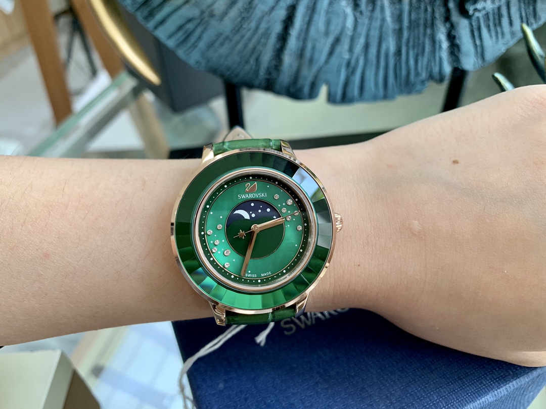 Swarovski Octea Lux 腕表手表 2
