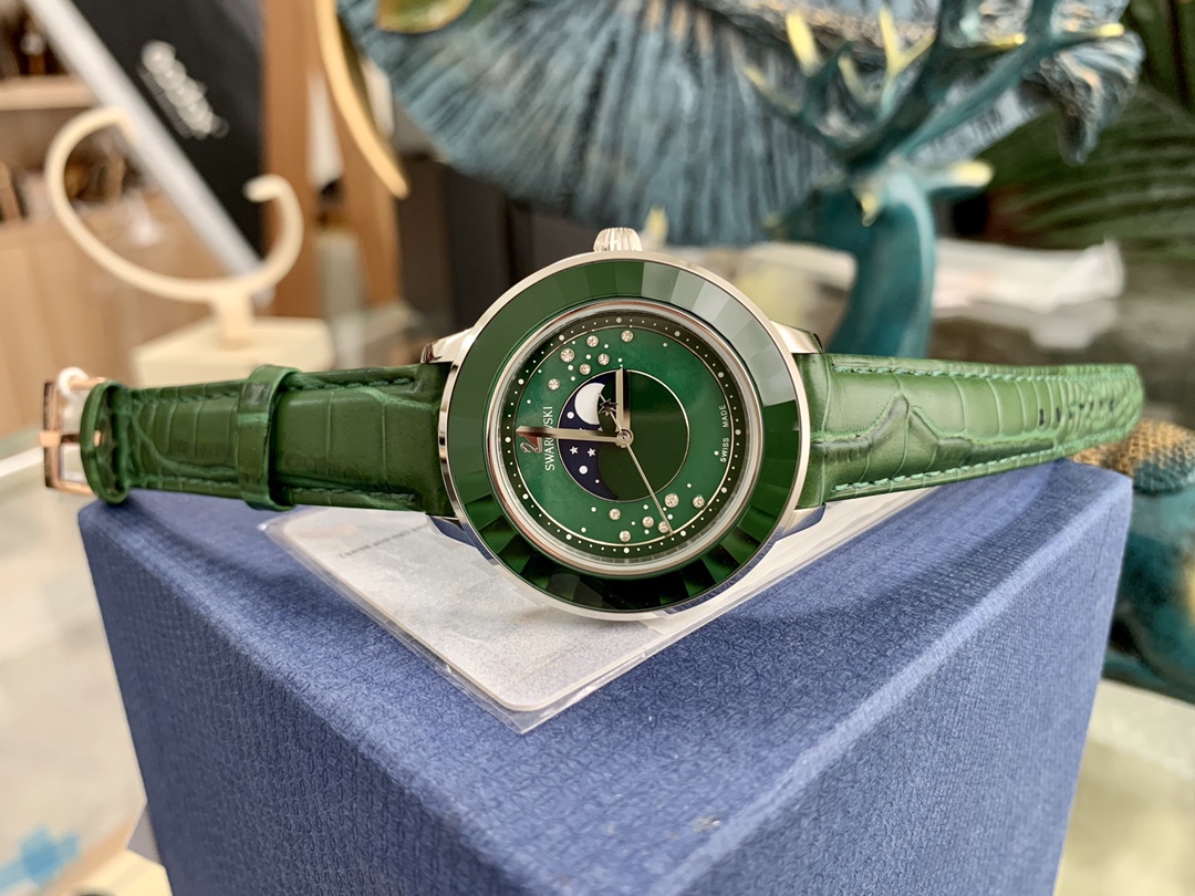 Swarovski Octea Lux系列 月相手表手表 7