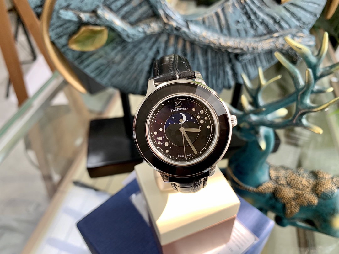 Swarovski Octea Lux系列 月相手表手表 4