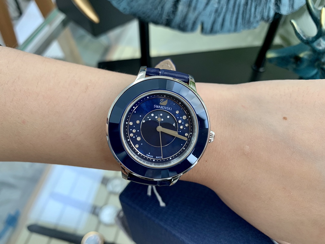Swarovski Octea Lux系列 月相手表手表 2
