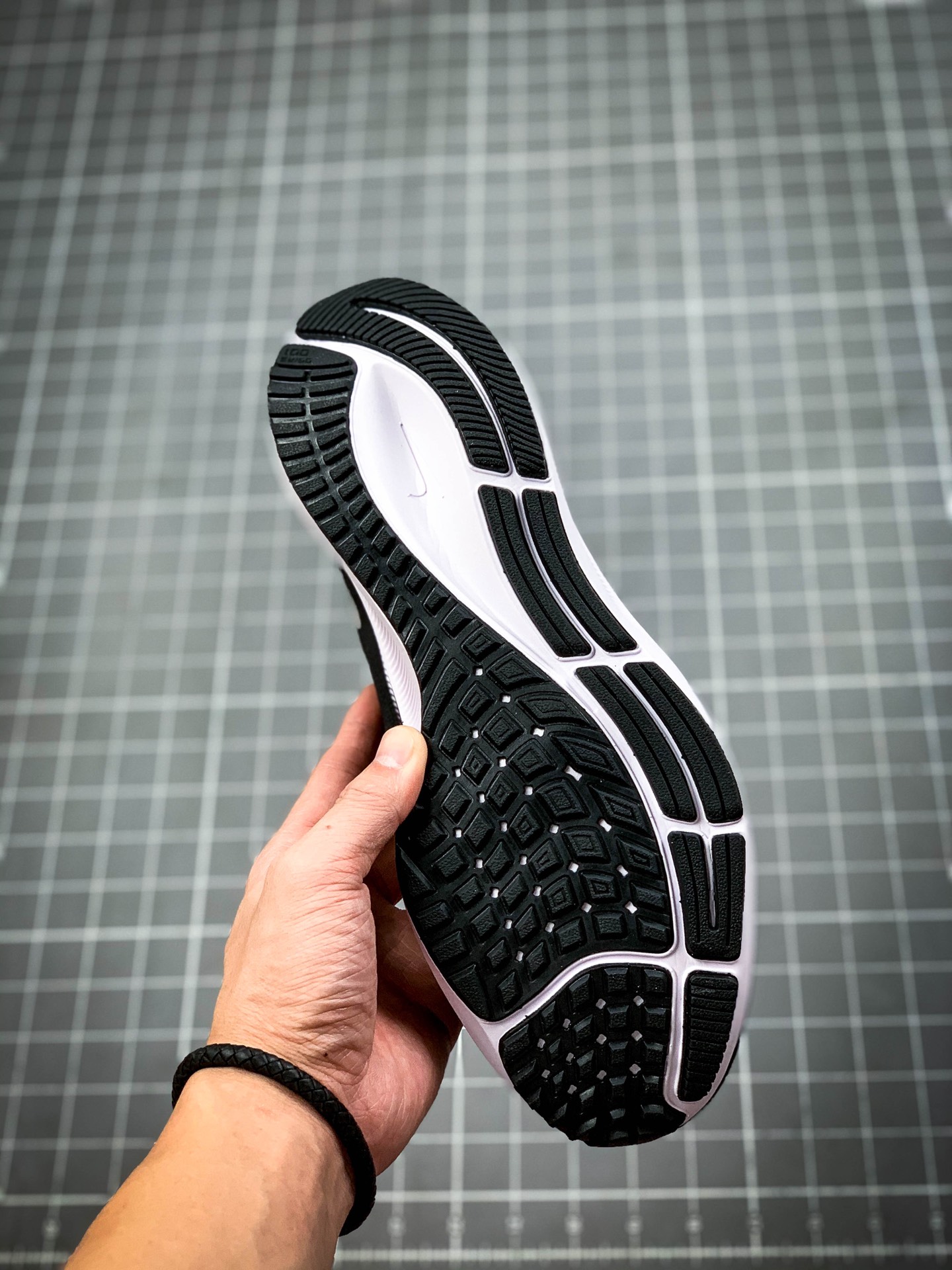190  耐克Nike Zoom Pegasus 37 登月37 满天星透气缓震疾速跑鞋