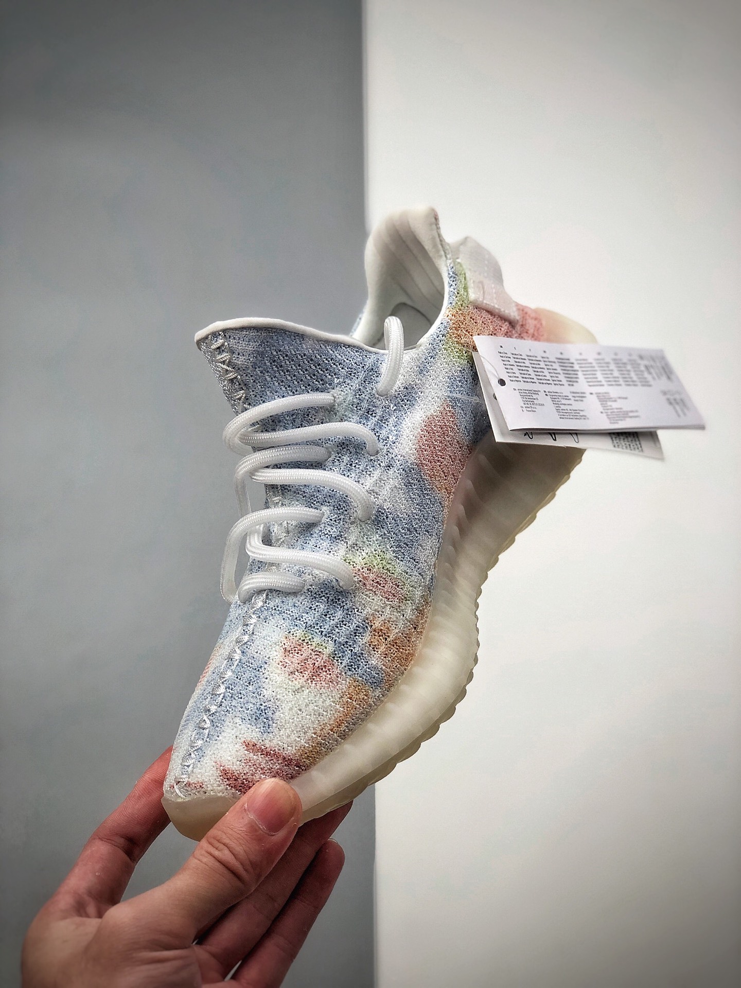 250 400以下绝无对手 #Adidas Yeezy 350 Boost V2 七彩 货号：FU0103