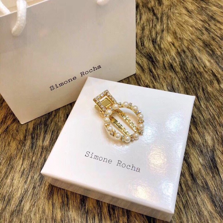 高端制定 Simone rocha各大网红挚爱 爱心造型珍珠头夹发夹边夹 很实用的一款发夹
