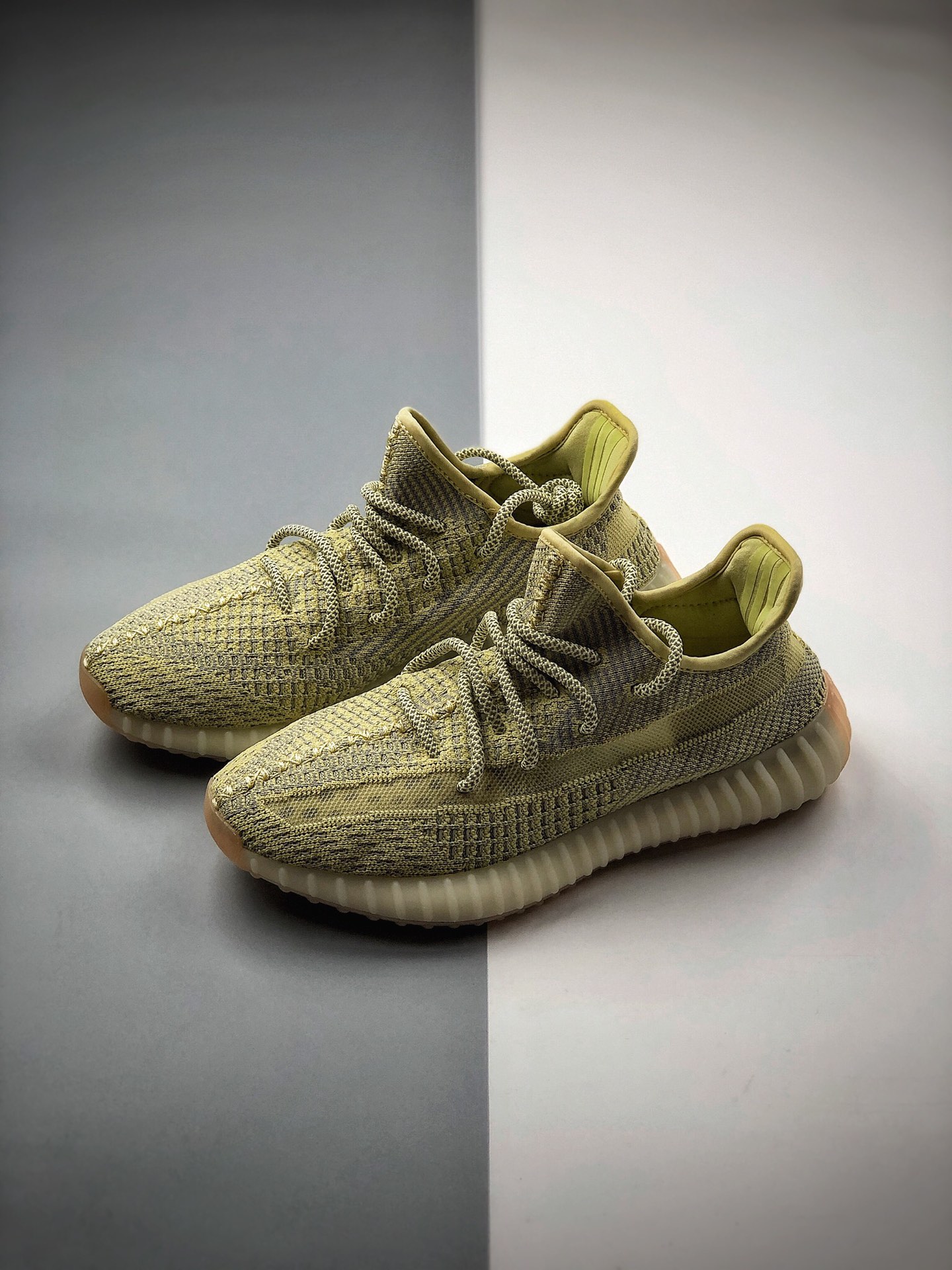 250 公司级 阿迪达斯Adidas Yeezy 350 Boost V2 丁黄 货号：FV3250