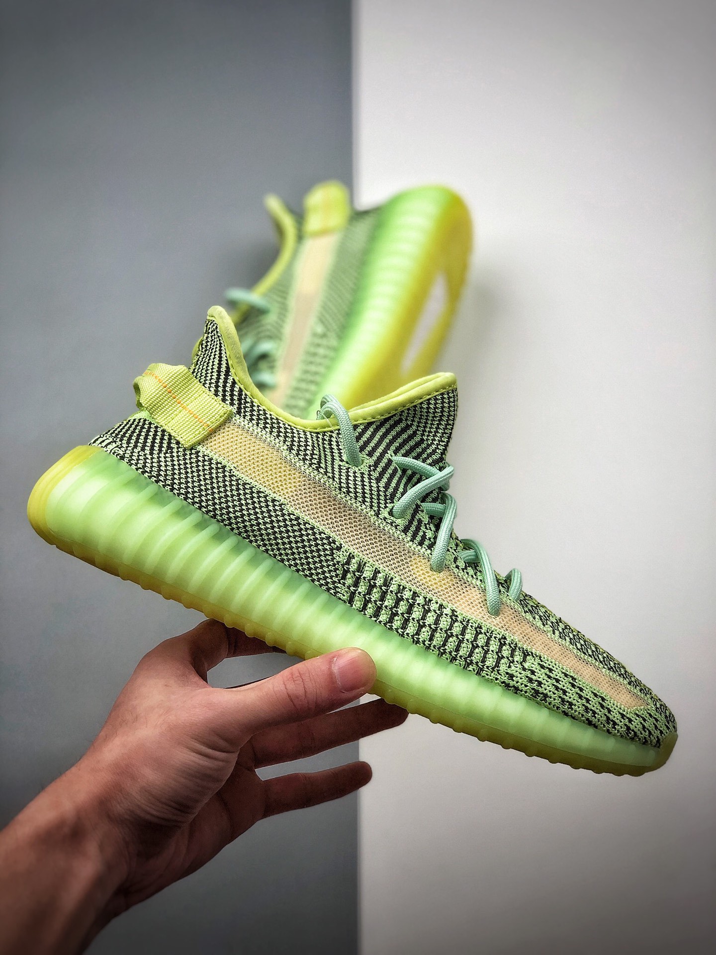 250 #最强性价比 公司级 400以下绝无对手 #Adidas Yeezy 350 Boost V2 太阳黄 FV5191