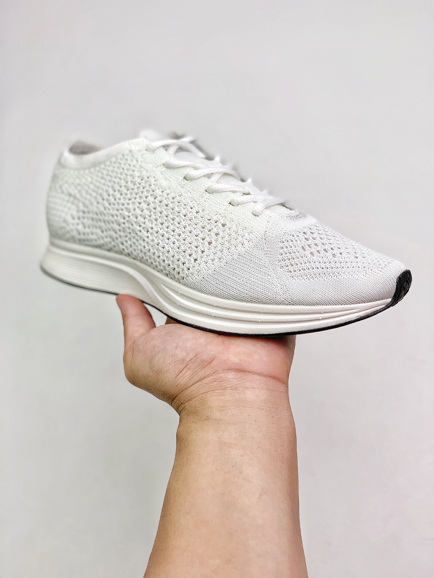 180 Nike Flyknit Racer 轻盈跑鞋