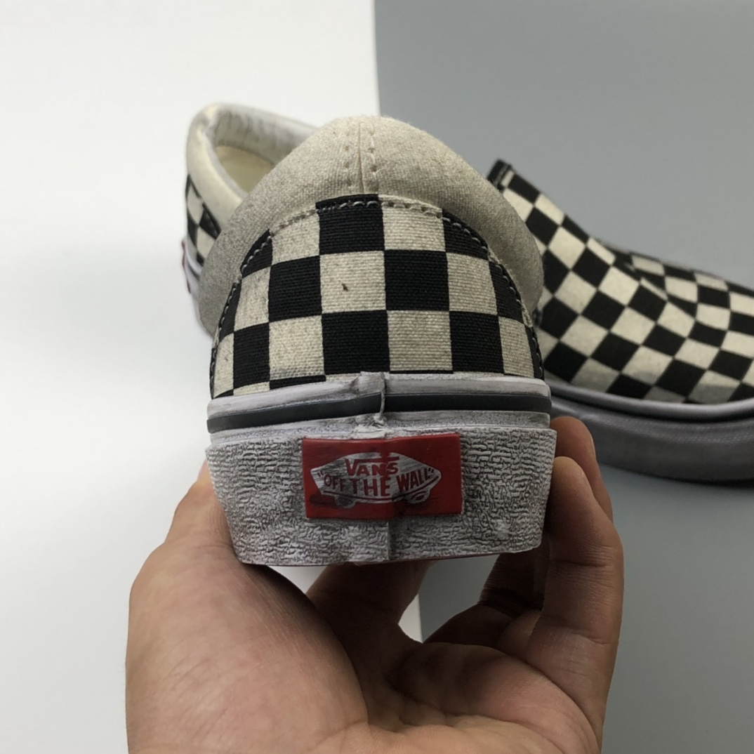 140 Vans Classic Slip-On 懒人棋盘格子做旧板鞋 VA000EYEBWW