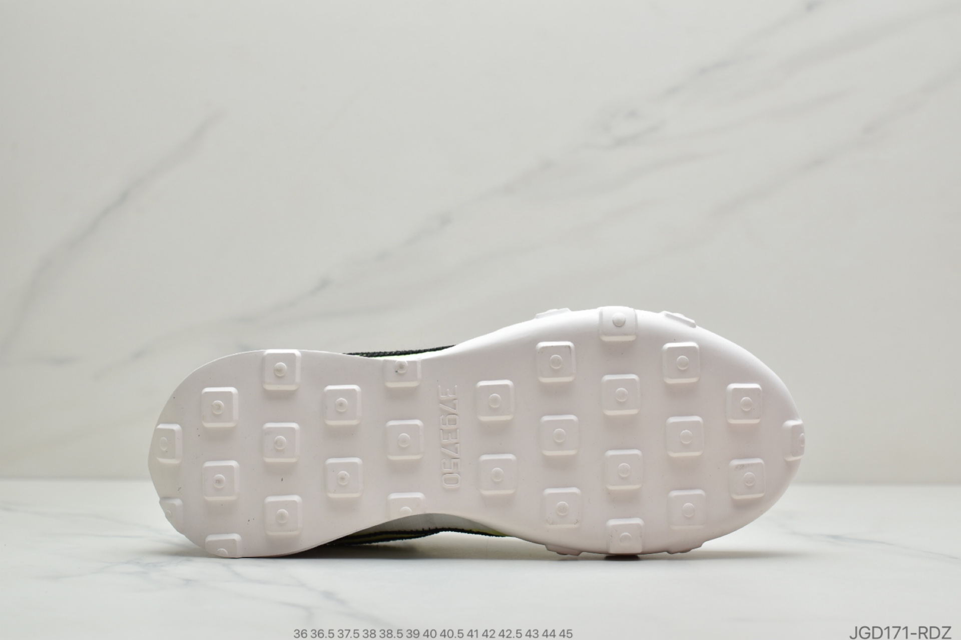 180 公司级 耐克Nike Waffle Racer 2X | 缔造经典女子运动鞋精心刻画CK6647