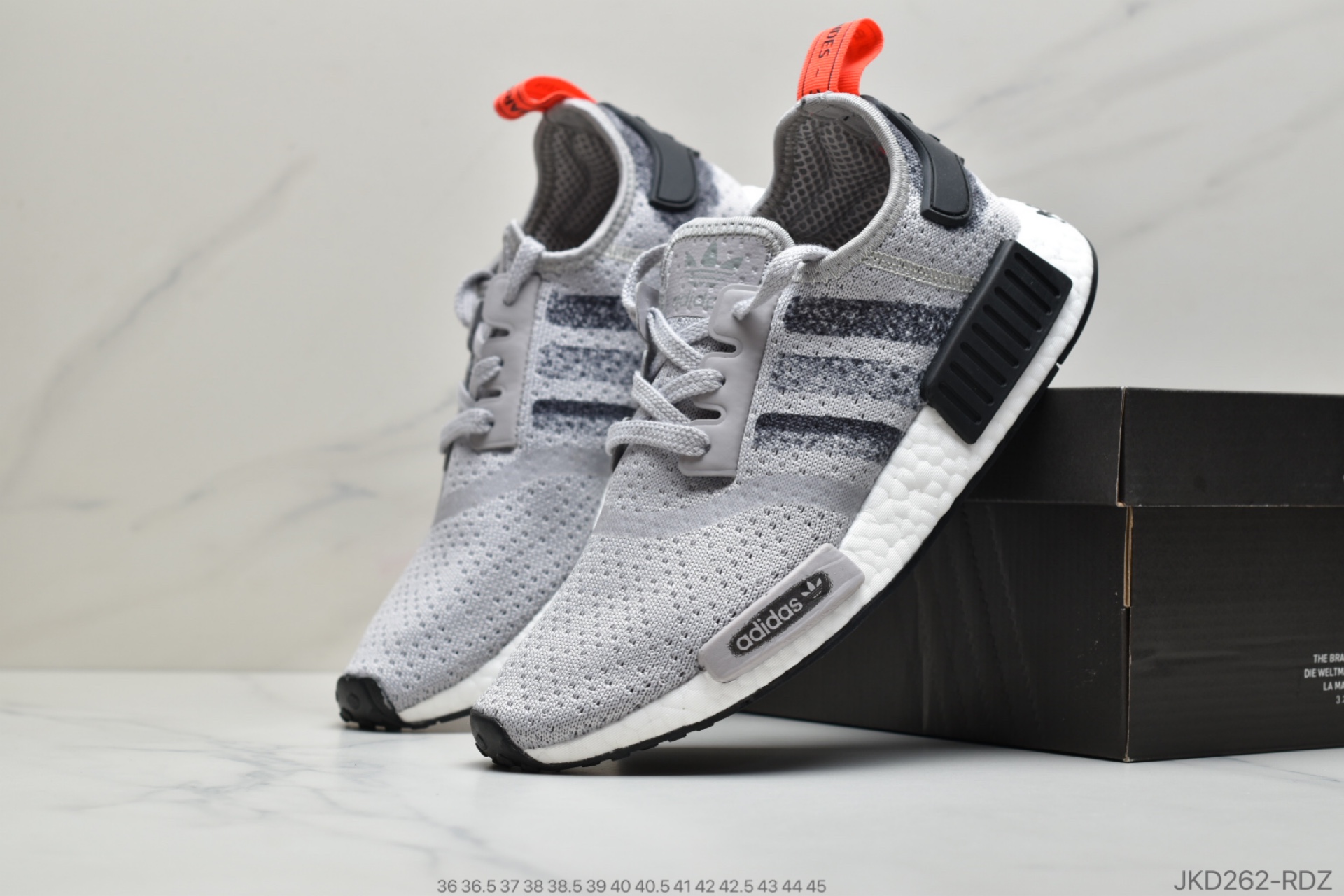 160 公司级阿迪达斯 Adidas NMD R-1 街头风经典百搭跑步鞋 G27951