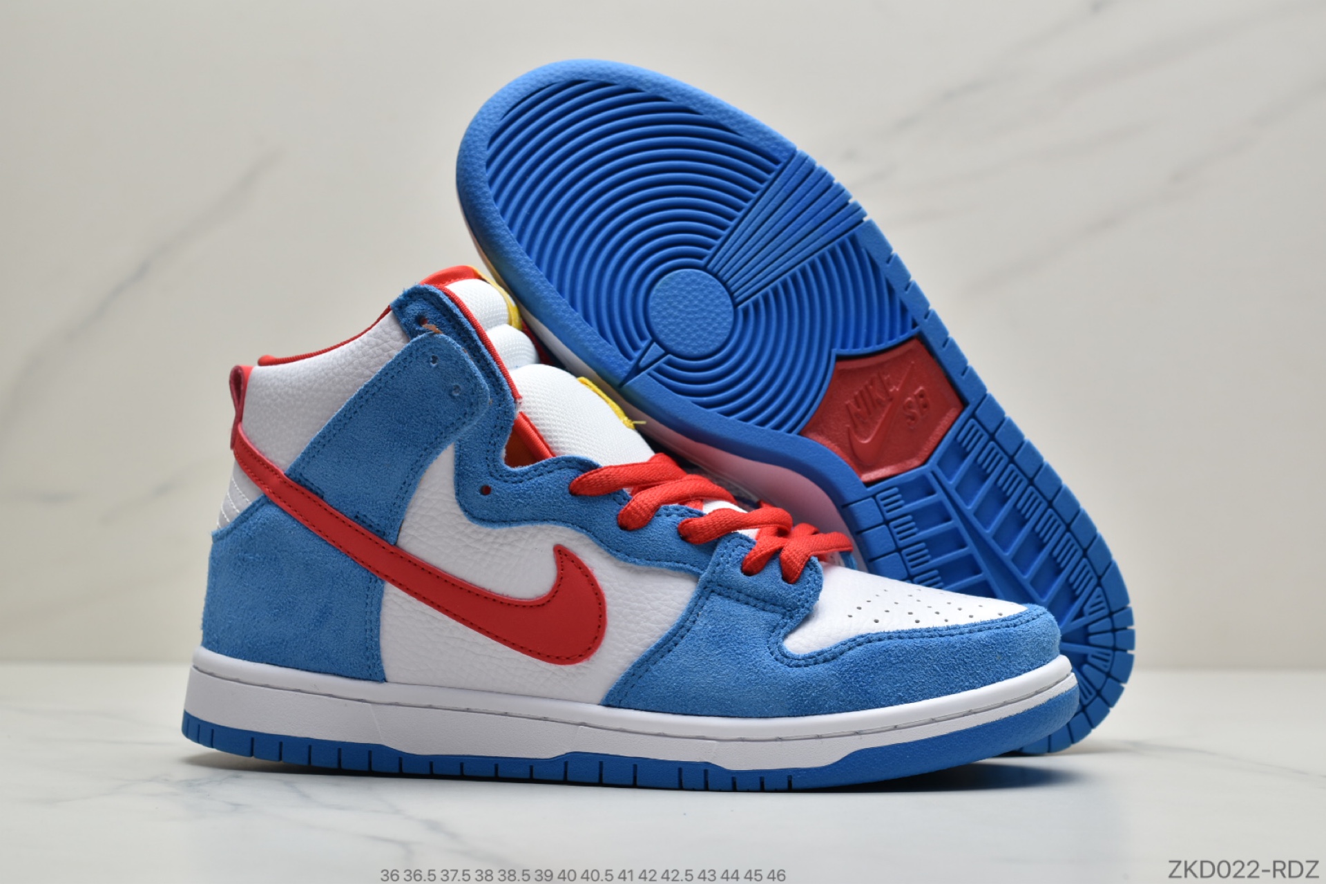 270 Doraemon x NK Dunk SB High Pro”Doraemon”扣篮系列高帮经典百搭休闲运动板鞋“皮革白蓝胖子红黄”货号：CI2692-400