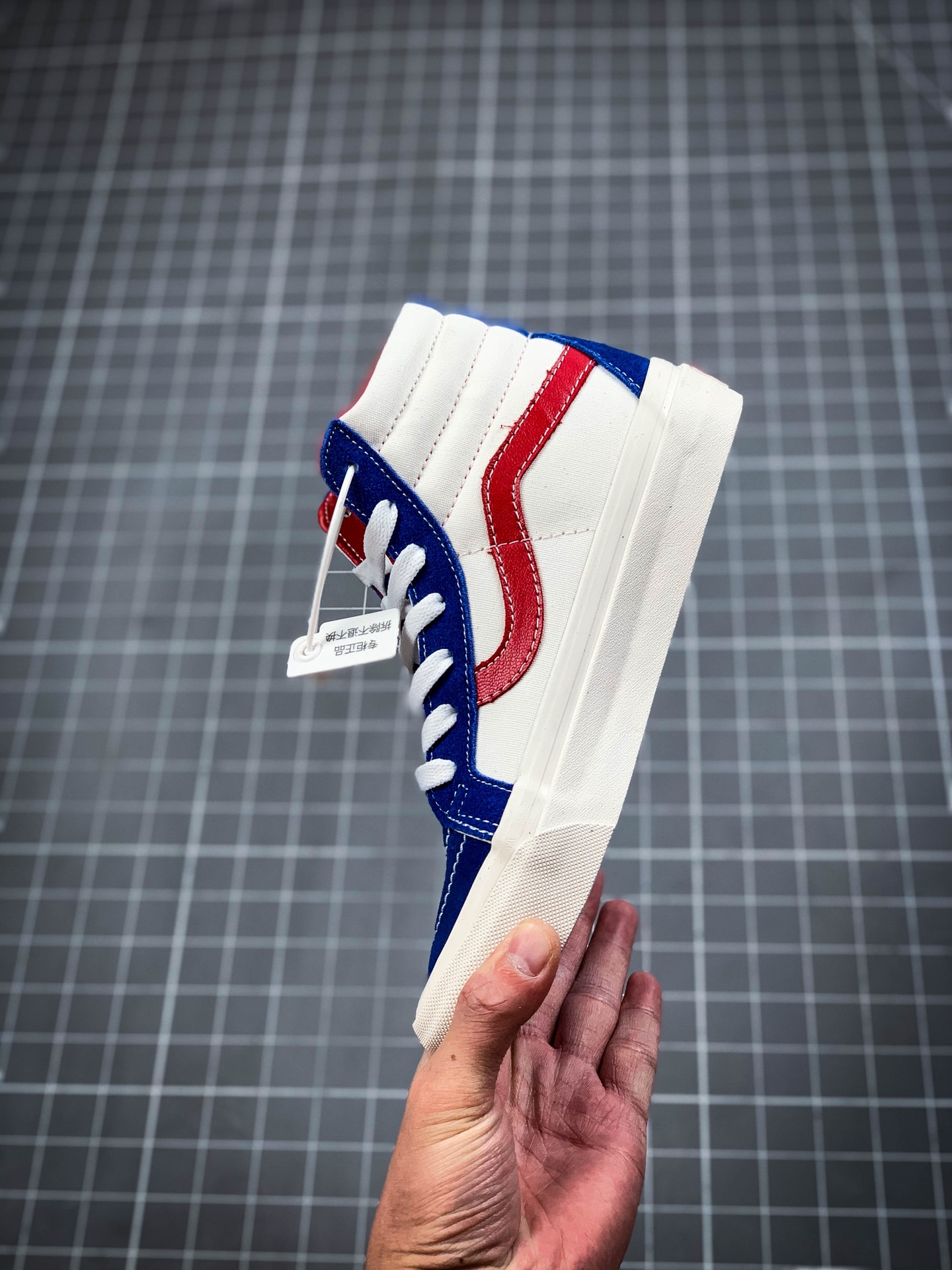 160  VANS  Sk8-Hi 高帮Pokonyan（叮当猫）神仙配色