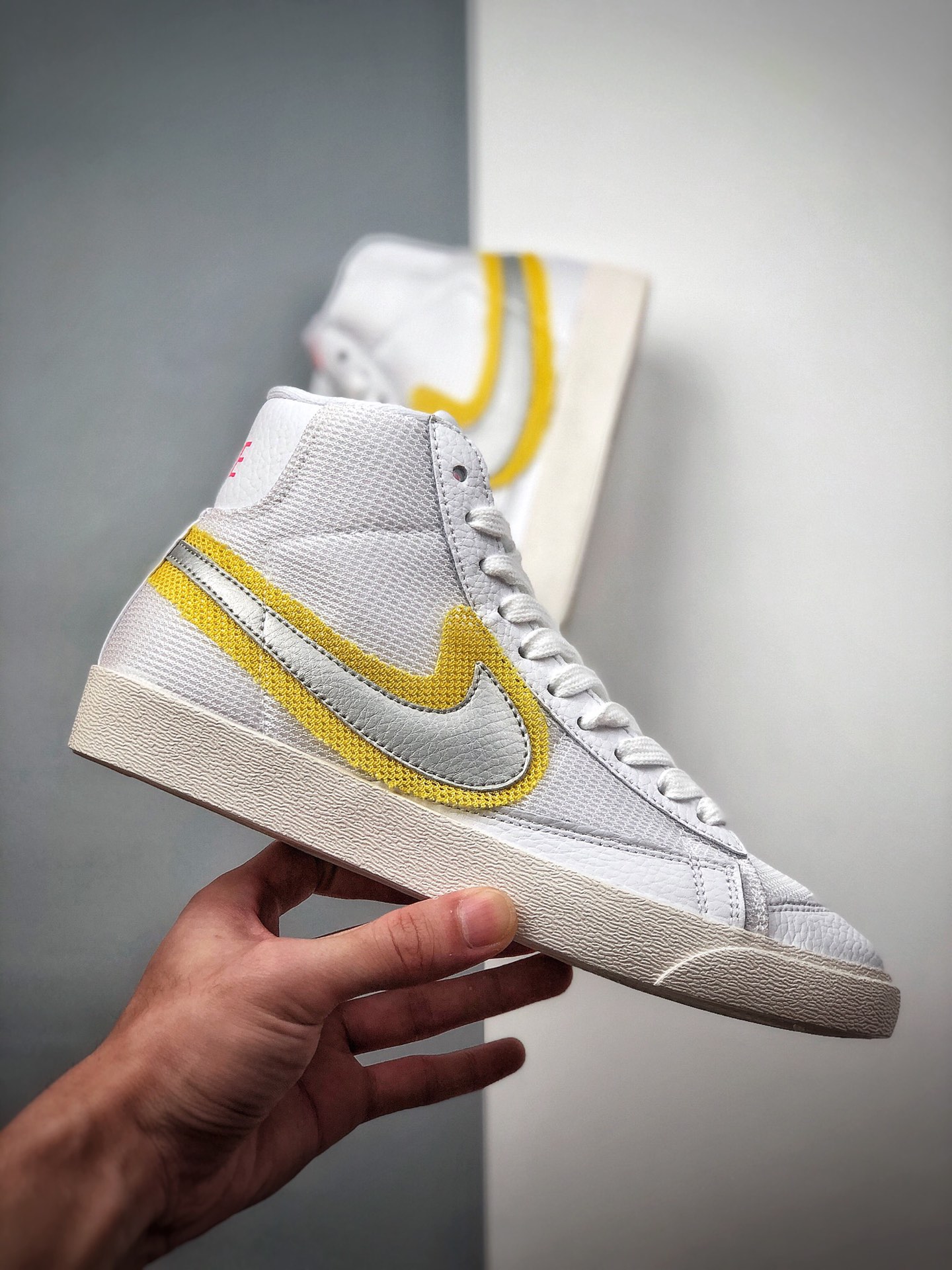 180  耐克Nike Blazer Mid '1977 Vintage WE 新配色 白灰 CZ8105-100
