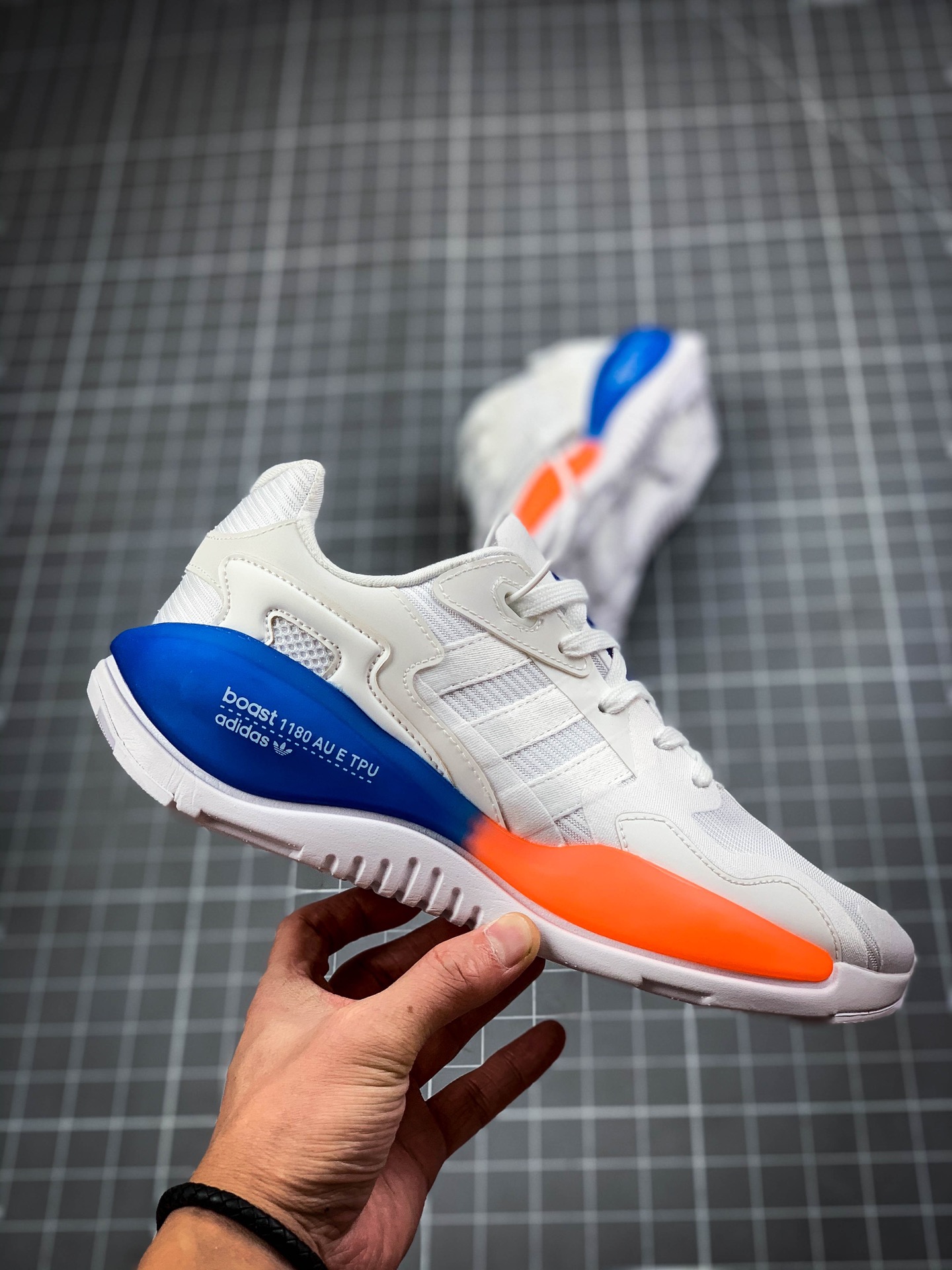 240 Adidas 阿迪达斯 ZX Alkyne Boost 易烊千玺同款 爆米花中底 复古运动休闲跑步鞋 FV2315