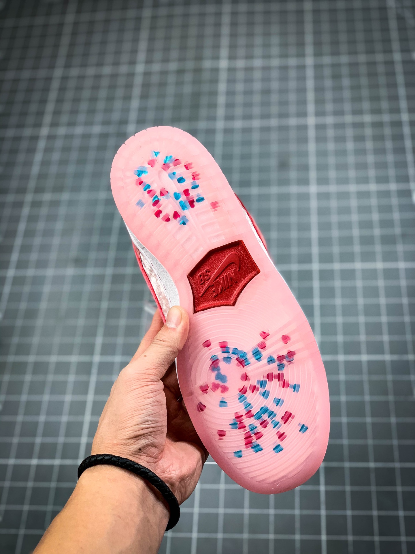 460 纯原版本 StrangeLove x Nike SB Dunk Low ”Valentine's Day”  情人节白粉丝绒 低帮限定休闲运动板鞋 CT2552-800