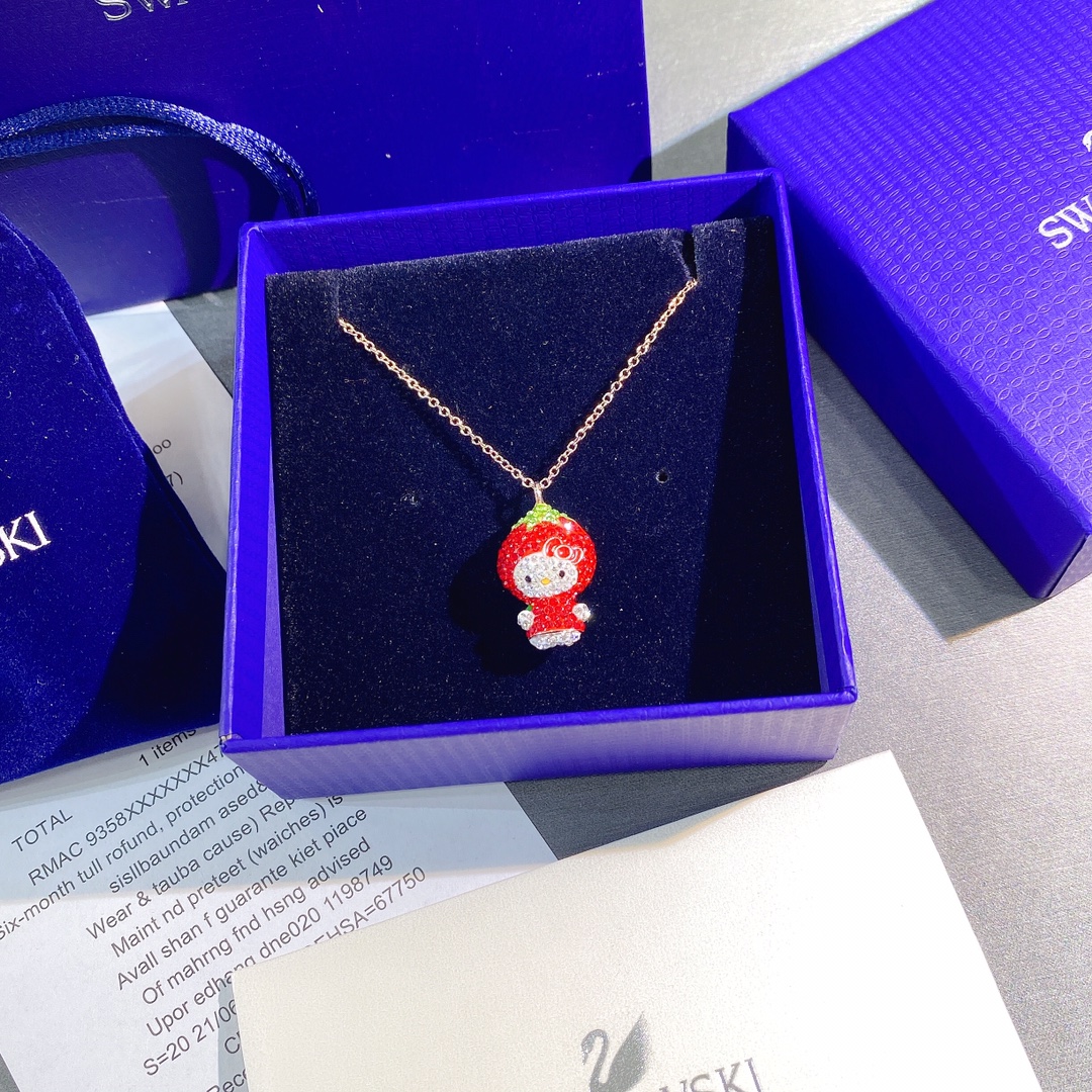 NO:895985,Shijia HELLO KITTY strawberry dress necklace clavicle chain for women, Swarovski necklace, necklace19860909施家HELLO KITTY 草莓装扮项链锁骨链女,施华洛项链,necklace,Jewelry