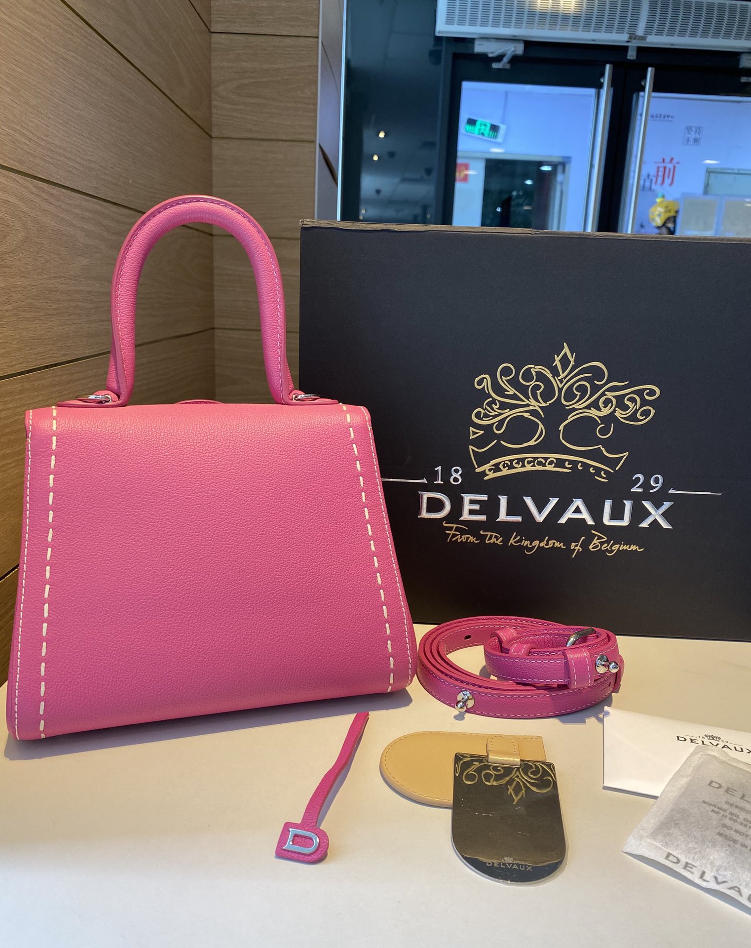 [Delvaux Women