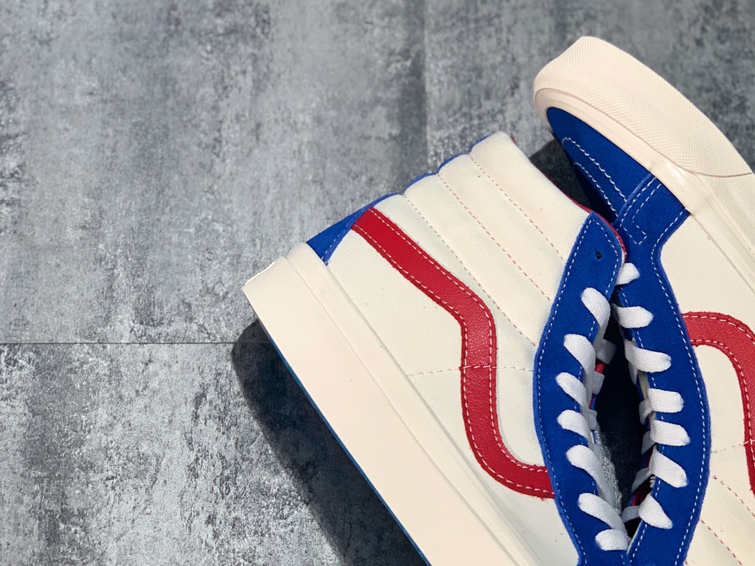 160 Vans Sk8-Hi 高帮Pokonyan（叮当猫） 神仙配色
