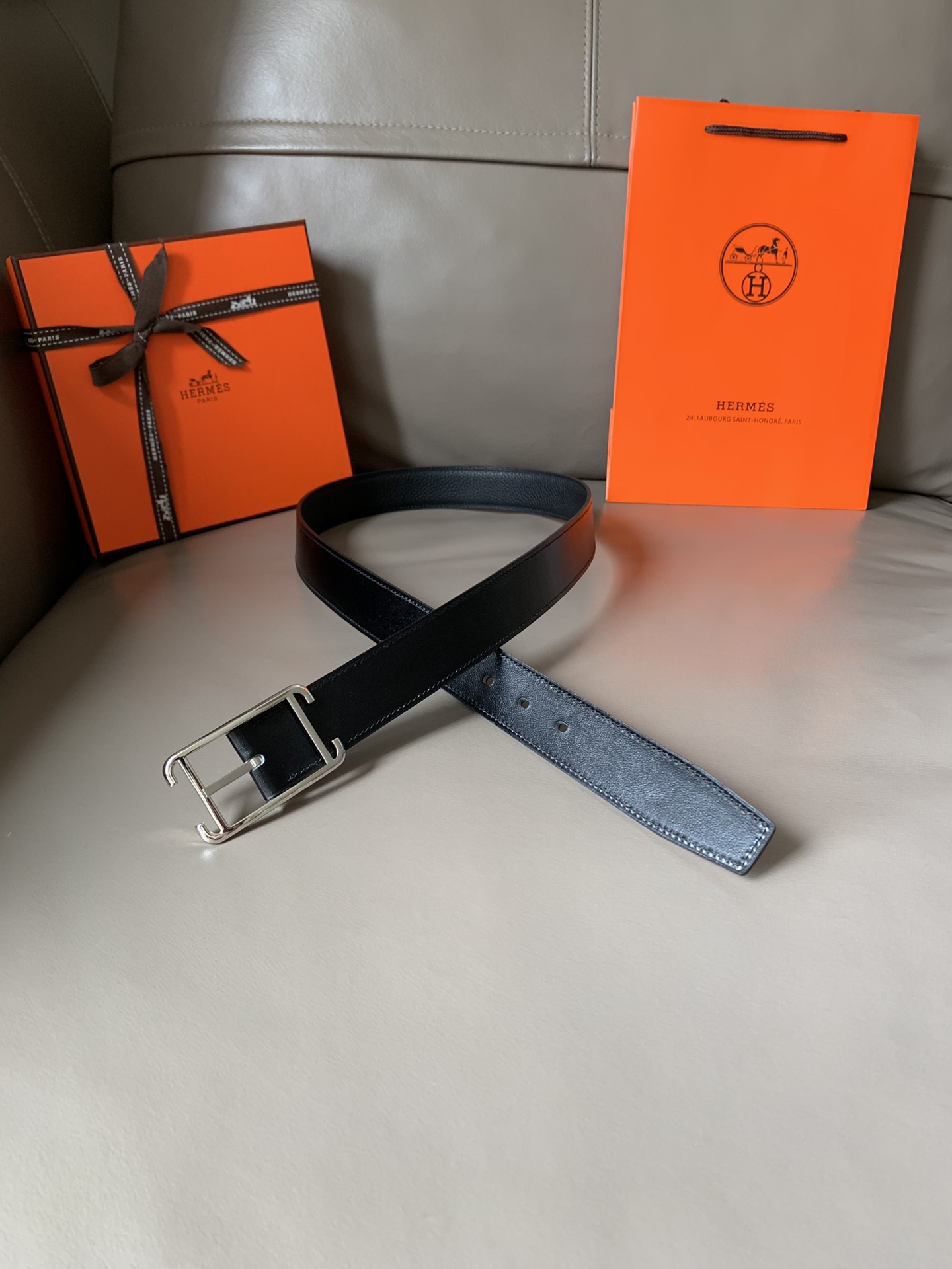 p185⛵️顶级代购级 HERMES 爱马仕 男士腰带 专柜同款 Society 双面用腰带 宽3.2cm精品抛光皮带扣 Box和Togo小牛皮双面皮 简约优雅 奢华 原单品质.