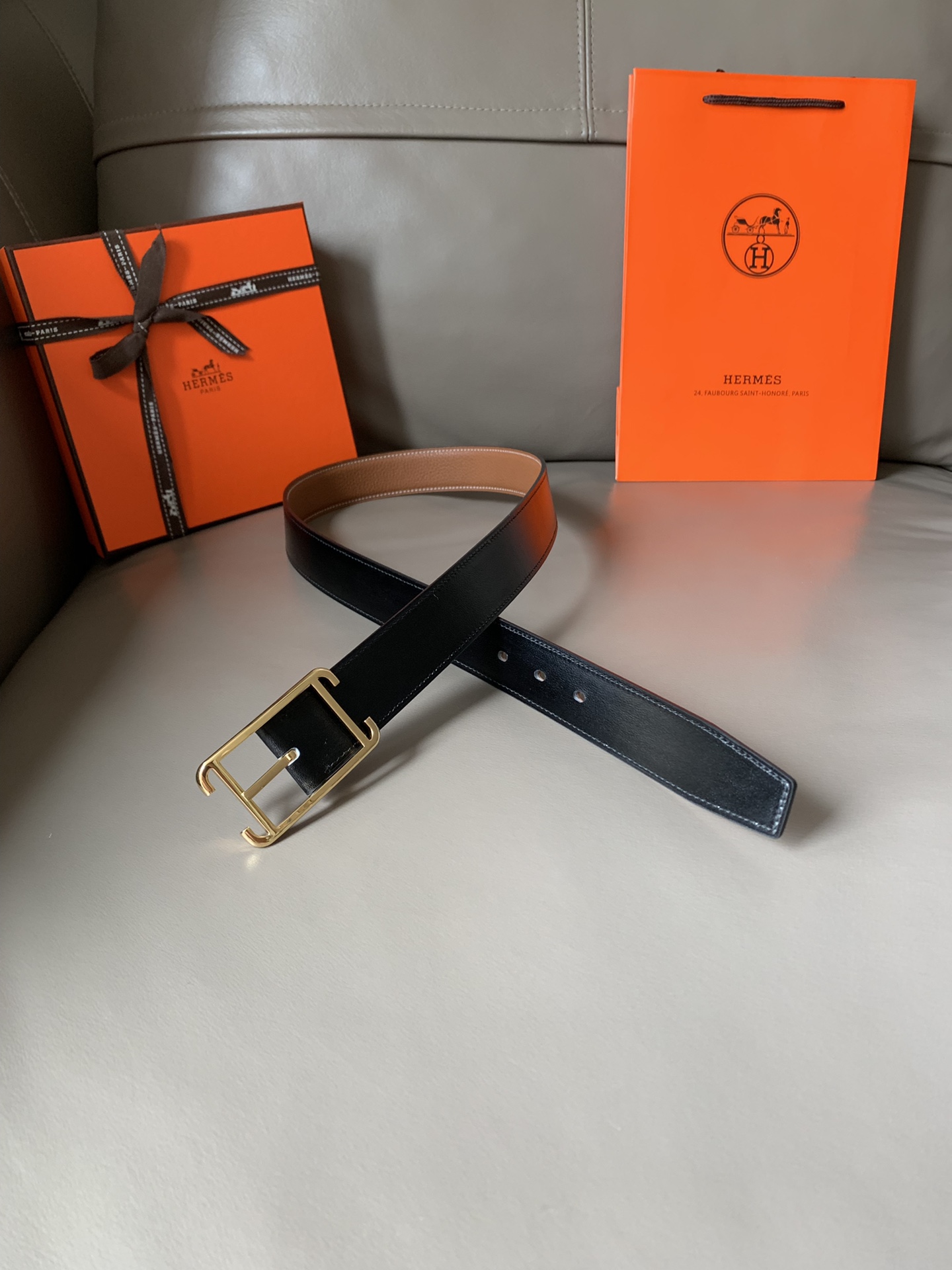 p185⛵️顶级代购级 HERMES 爱马仕 男士腰带 专柜同款 Society 双面用腰带 宽3.2cm精品抛光皮带扣 Box和Togo小牛皮双面皮 简约优雅 奢华 原单品质.