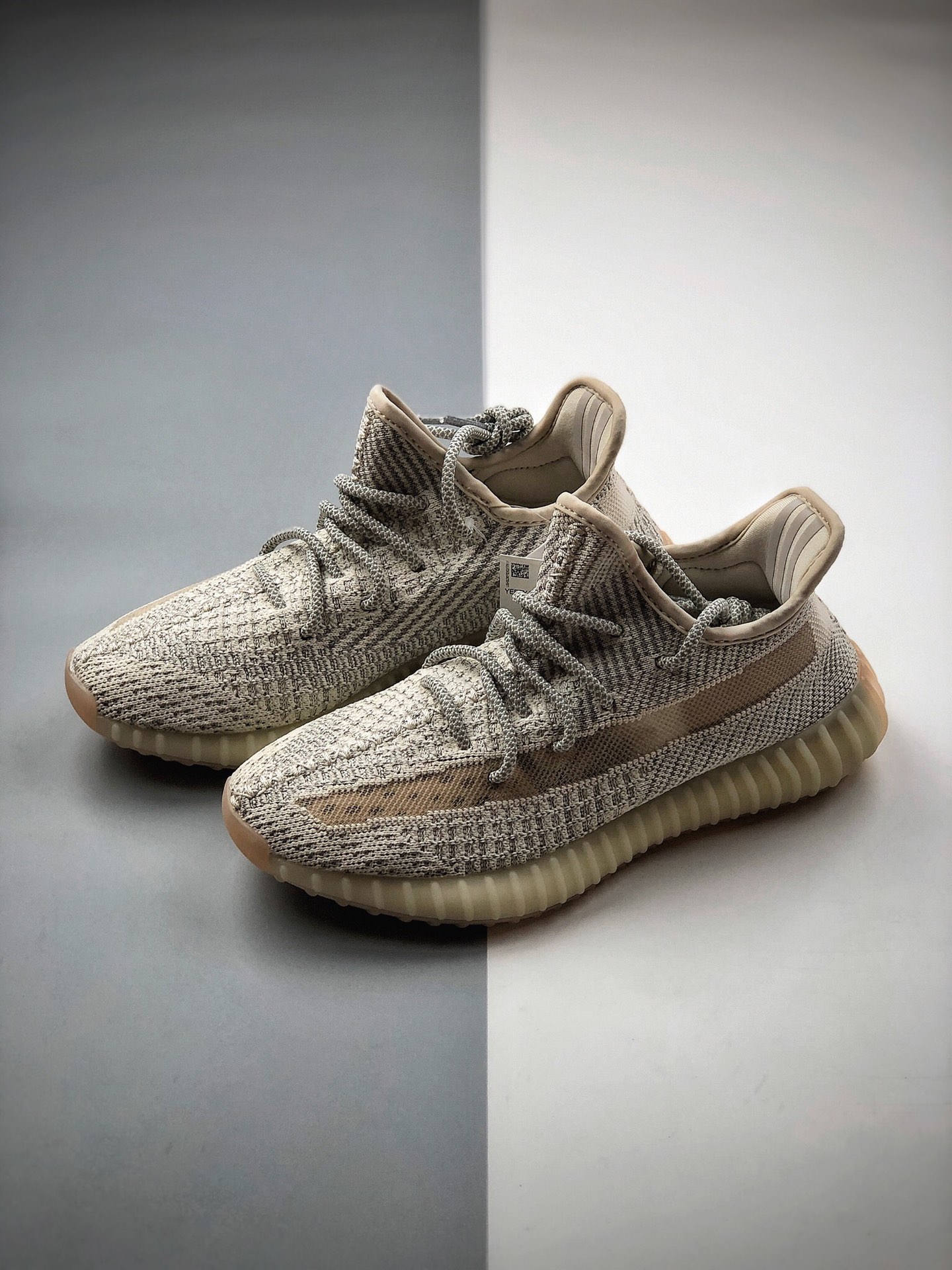 250 最强性价比 Adidas Yeezy 350 Boost V2 须白满天星 #德国进口机台针织成型 FV3254
