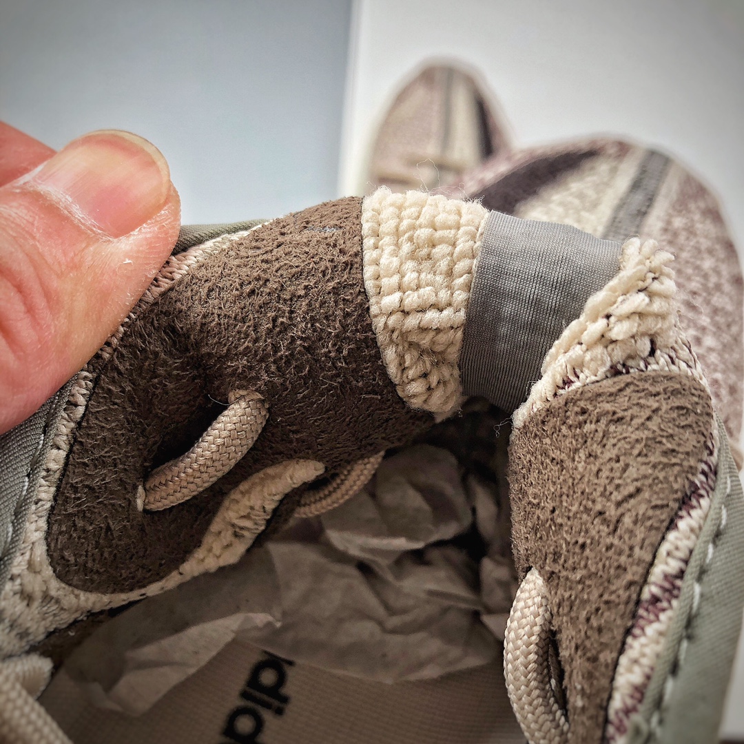 250 Yeezy 350 Boost V2 扎龙 德国进口机台针织成型货号：FZ1267