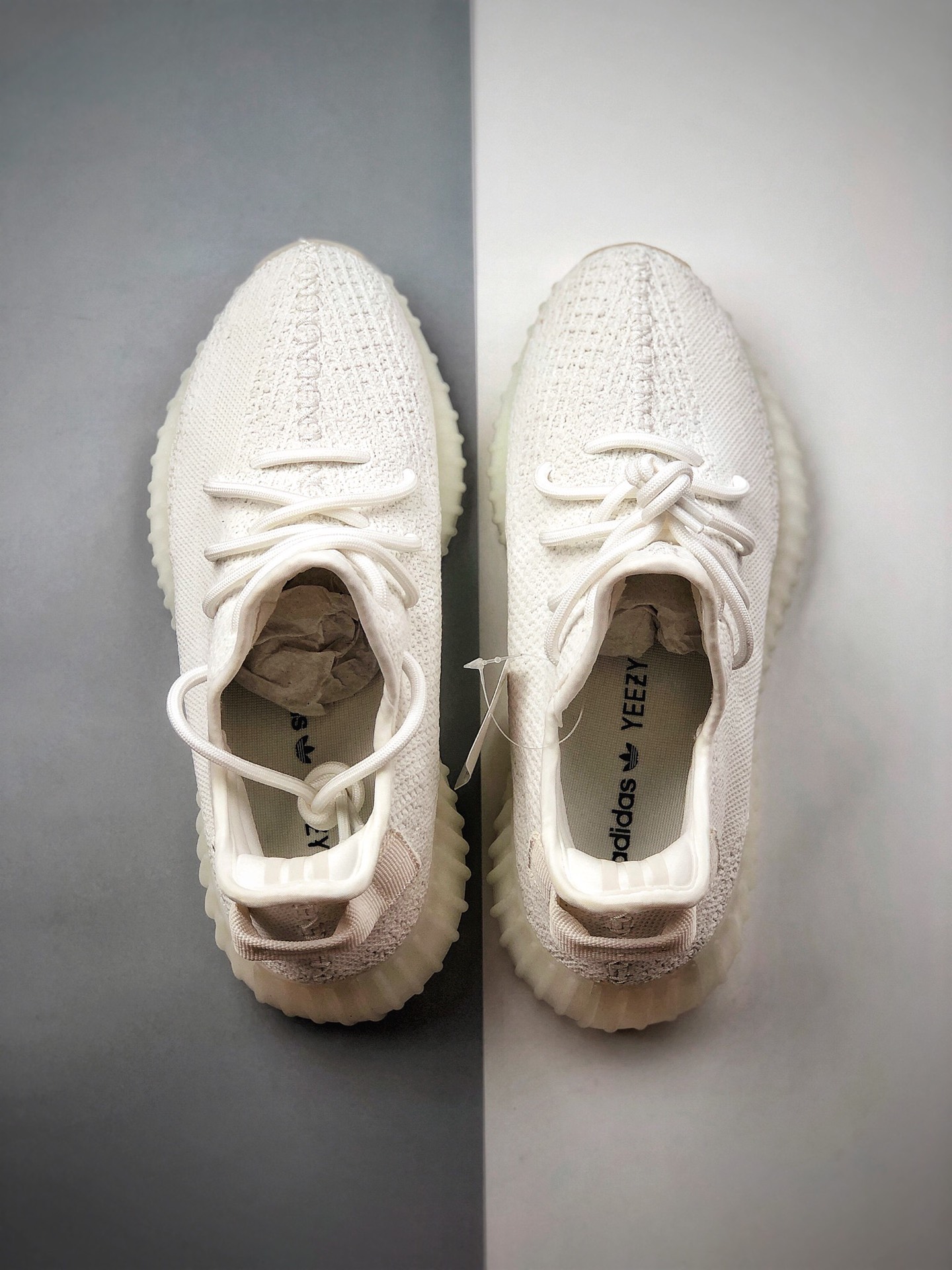 250 Adidas Yeezy 350 Boost V2 老全白 德国进口机台针织成型 CP9366