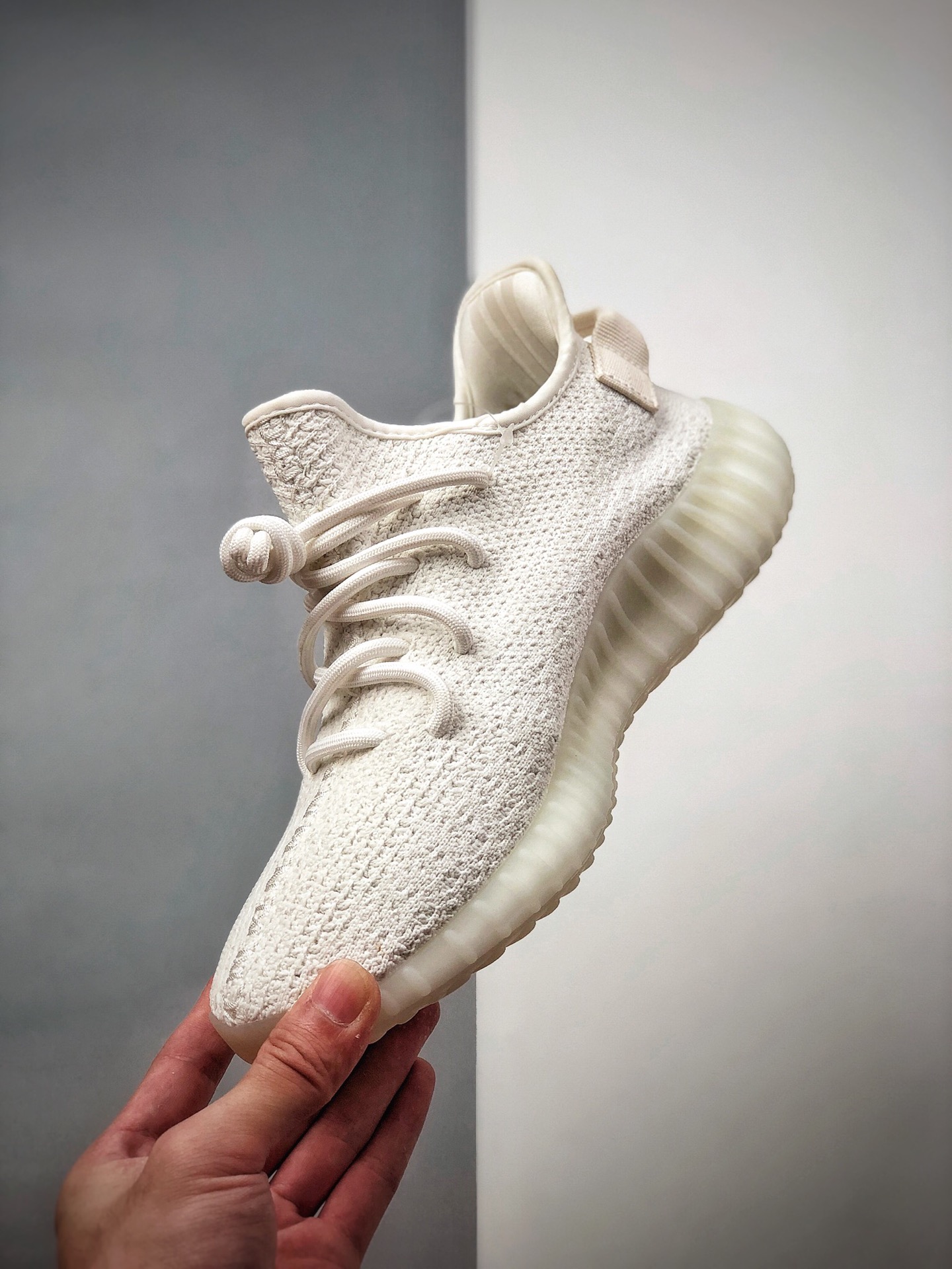 250 Adidas Yeezy 350 Boost V2 老全白 德国进口机台针织成型 CP9366