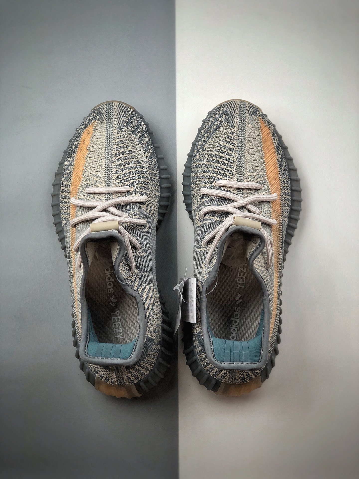 250 Adidas Yeezy 350 Boost V2 石灰石 FZ5421