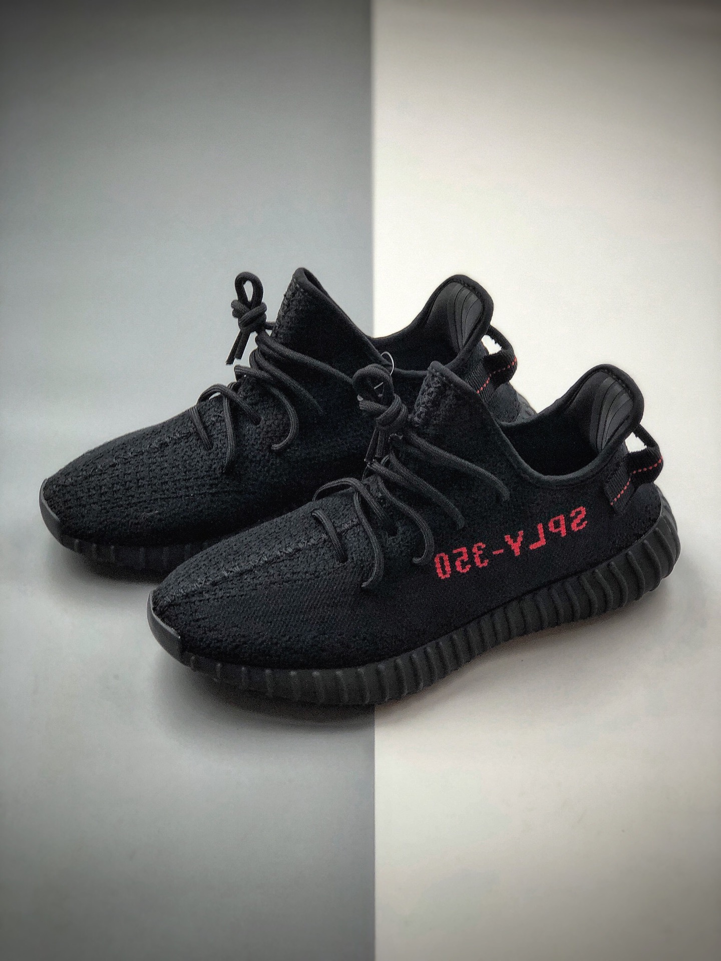 250  #Adidas Yeezy 350 Boost V2 黑红字 CP9652