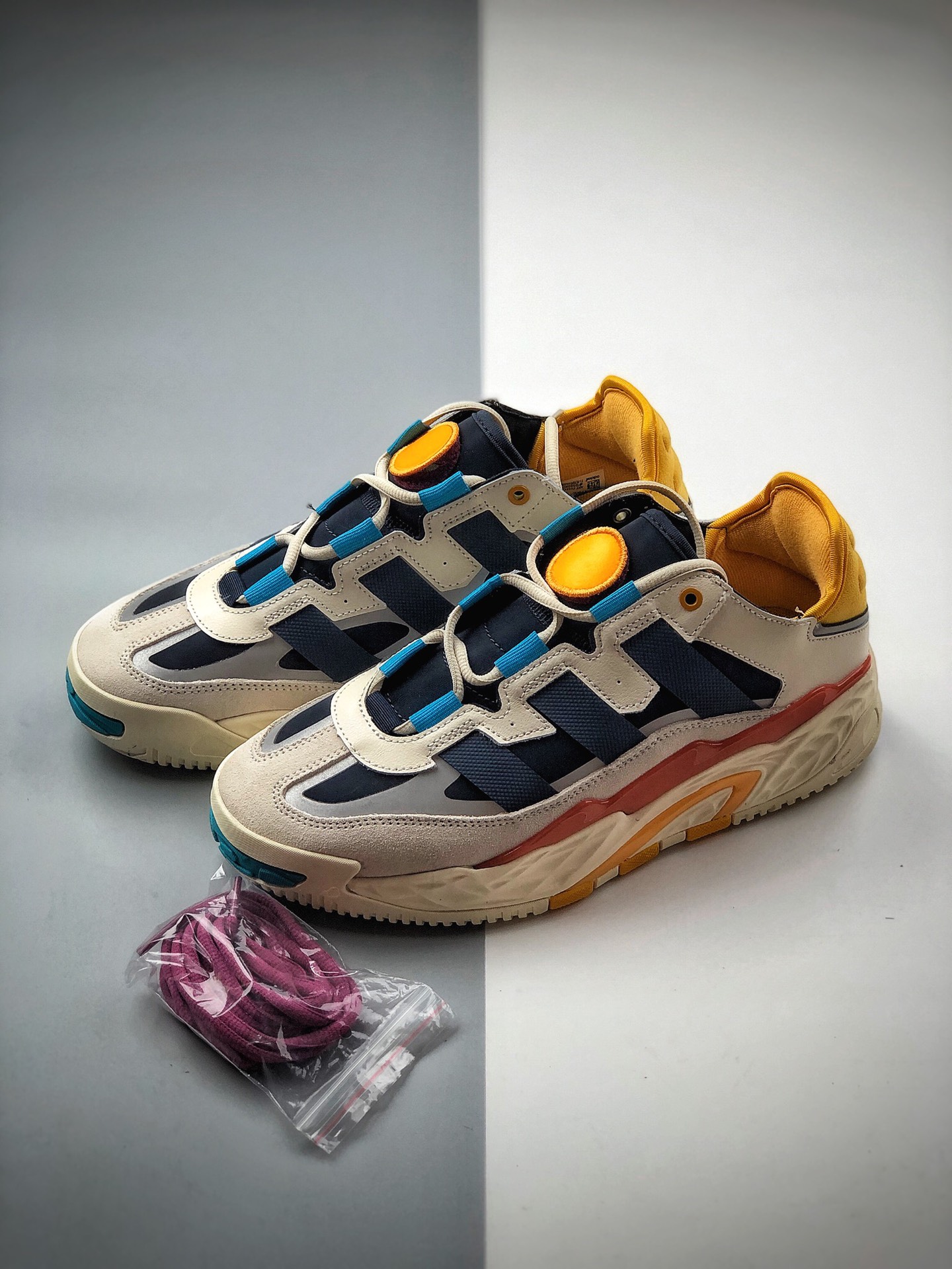 200 阿迪达斯 Adidas Originals Niteball 拼接运动鞋 从街头衍生而来的街球风格 FV4842
