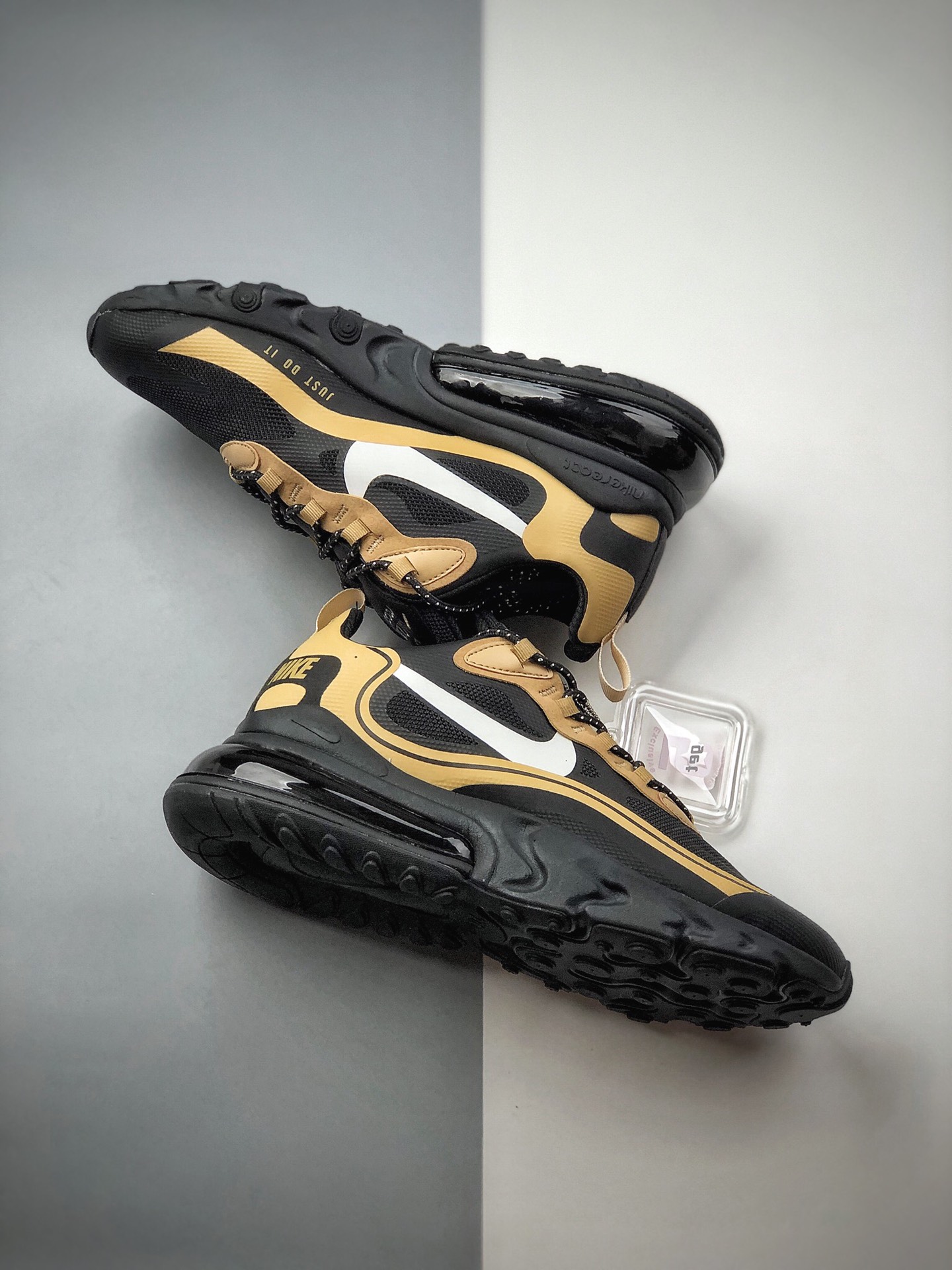 200  Nike Air Max 270 React 气垫慢跑 Air Max 270 系列 网纱材质镂空风格 CV1632-001