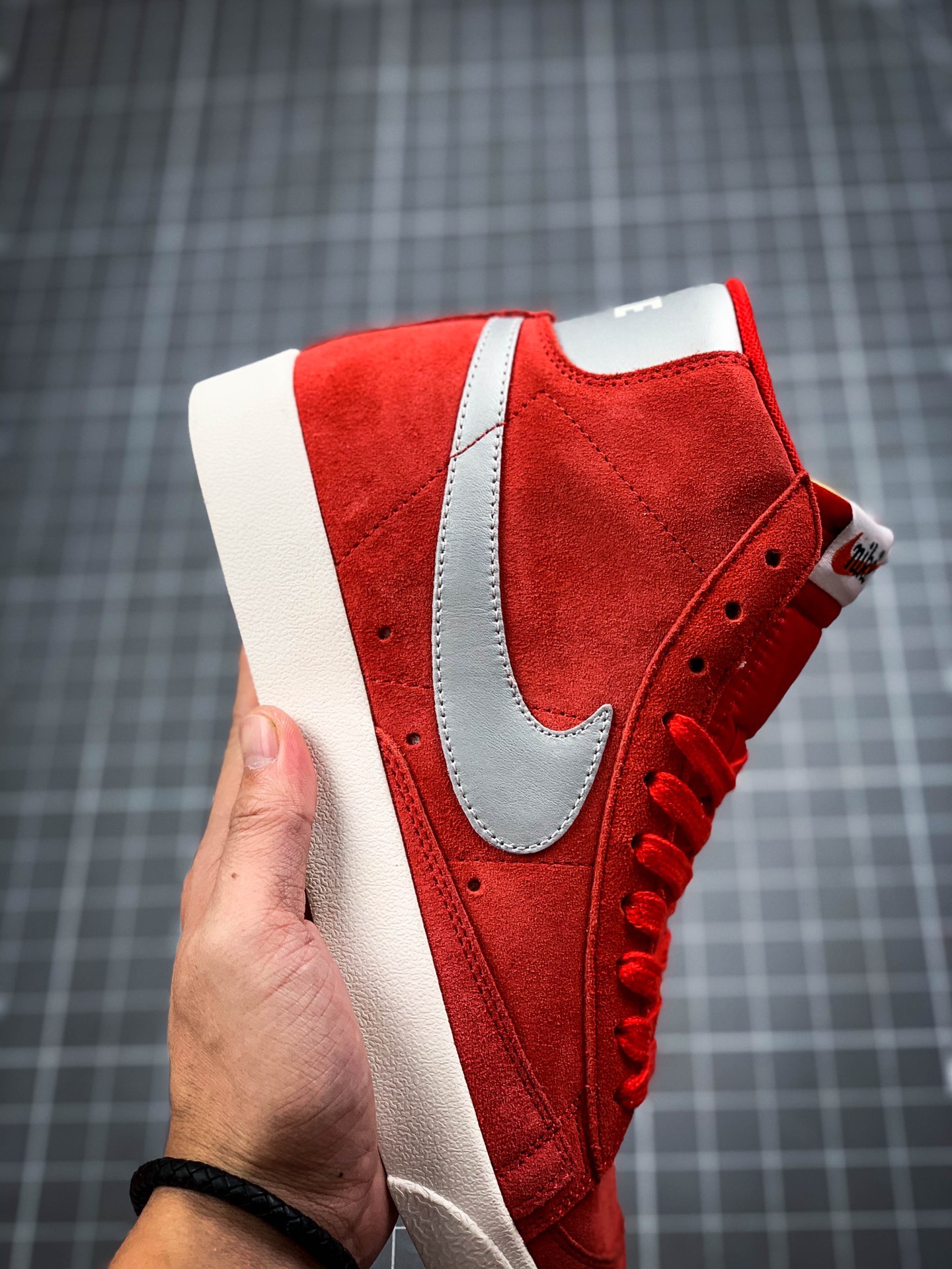 180 Nike Blazer Mid Retro OG 复古经典中帮开拓者 大红银麂皮 货号：CJ9693-600