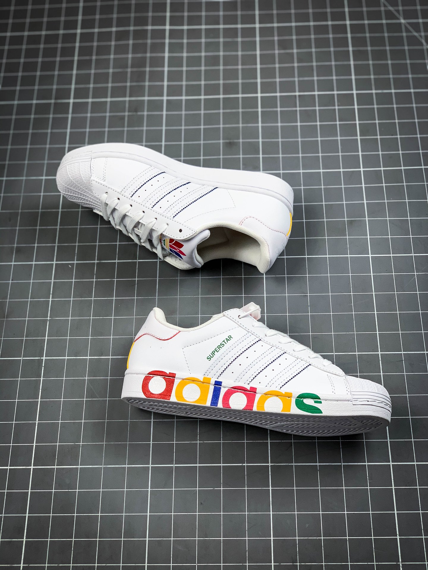 160 阿迪达斯Adidas Originals Superstar” 三叶草 贝壳头FY1147 25519