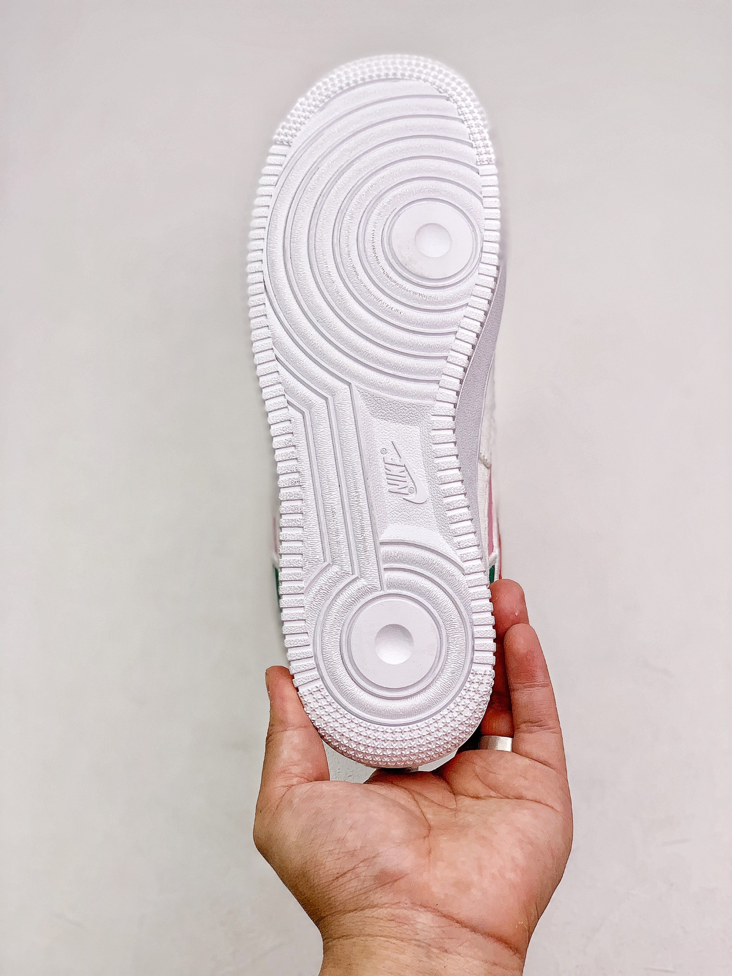 180 Nike Air Force 1 '07 白色撕撕乐  空军一号“白色撕撕乐”低帮百搭休闲运动板鞋CJ1650-101